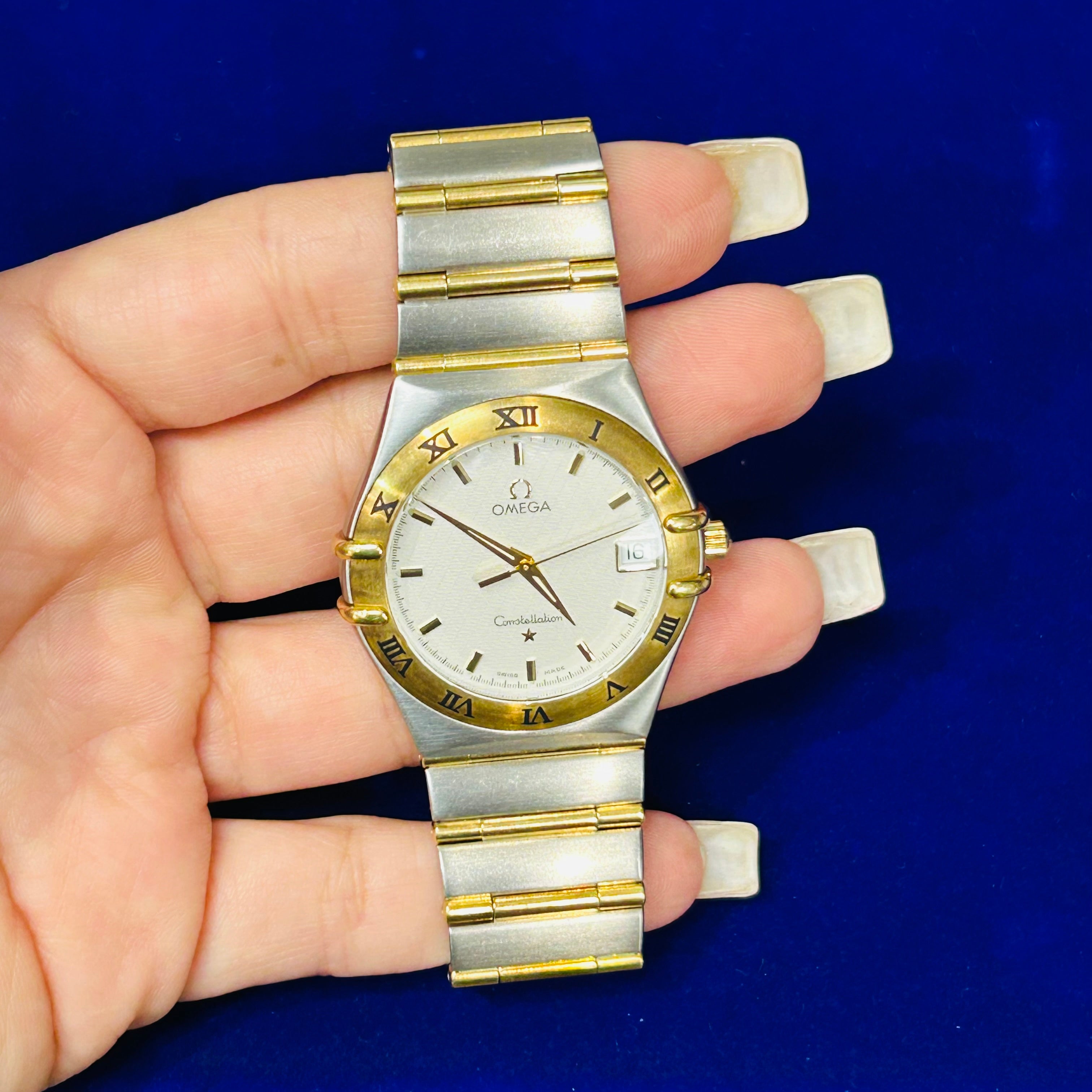 Omega Constellation Quartz  18k Yellow Gold Steel 33mm Quartz 6.5"