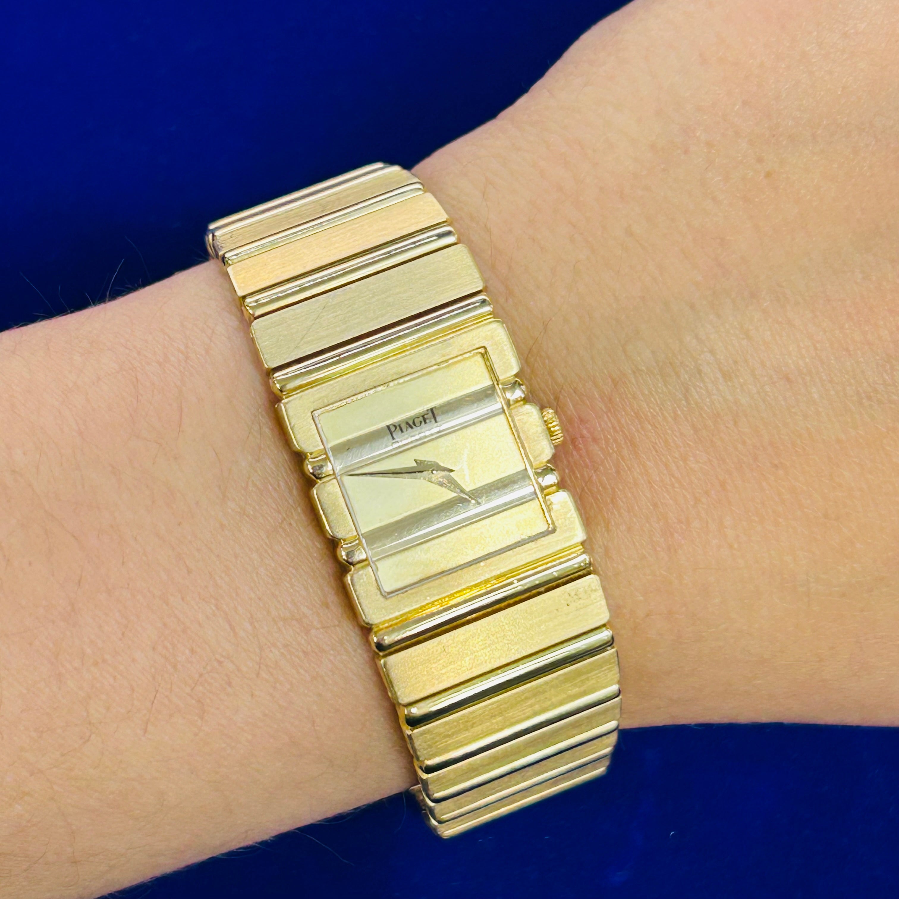 Piaget Polo 18K Yellow Gold 25mm Quartz Watch – Ref. 8131 C701