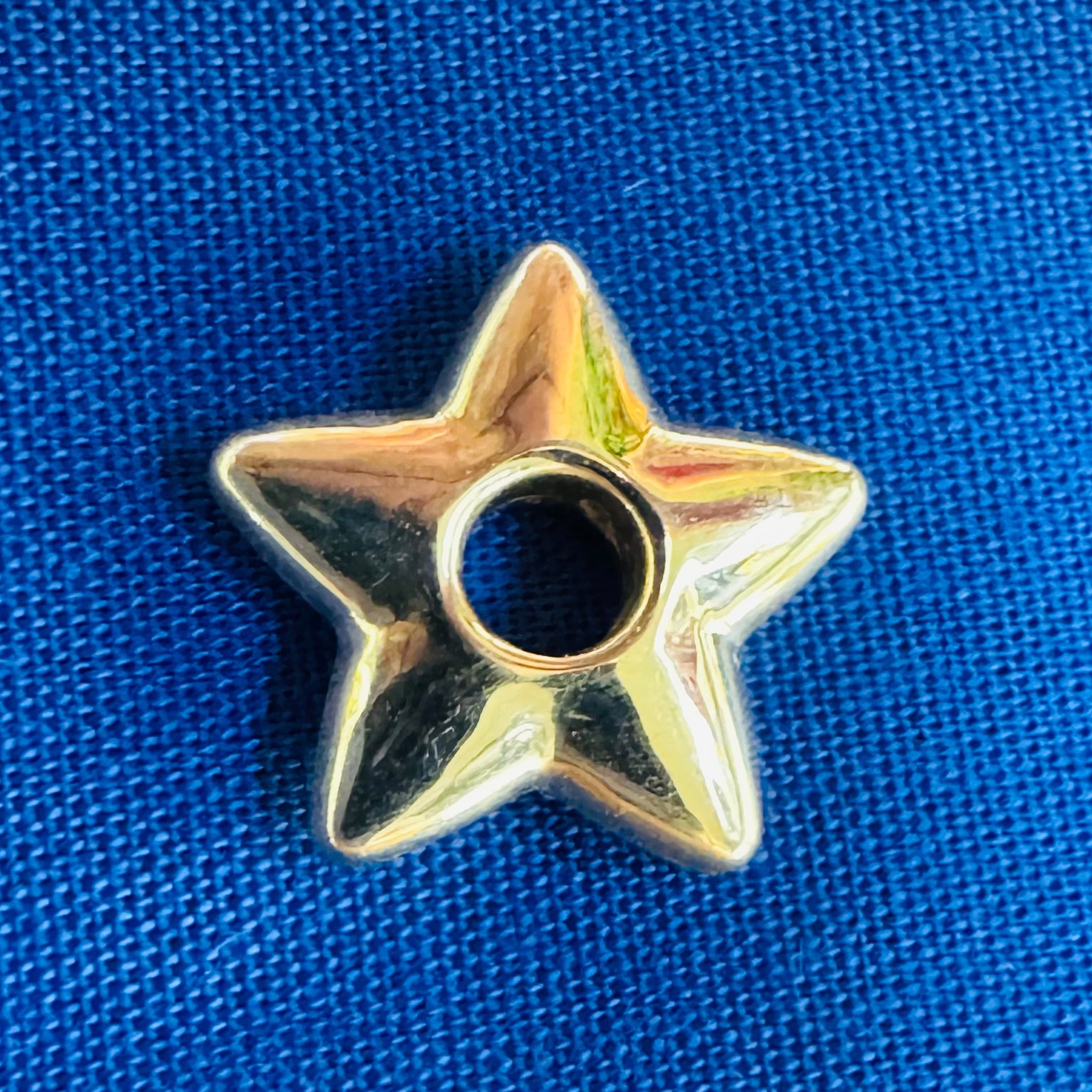 10K Yellow Gold Star Hoop Charm