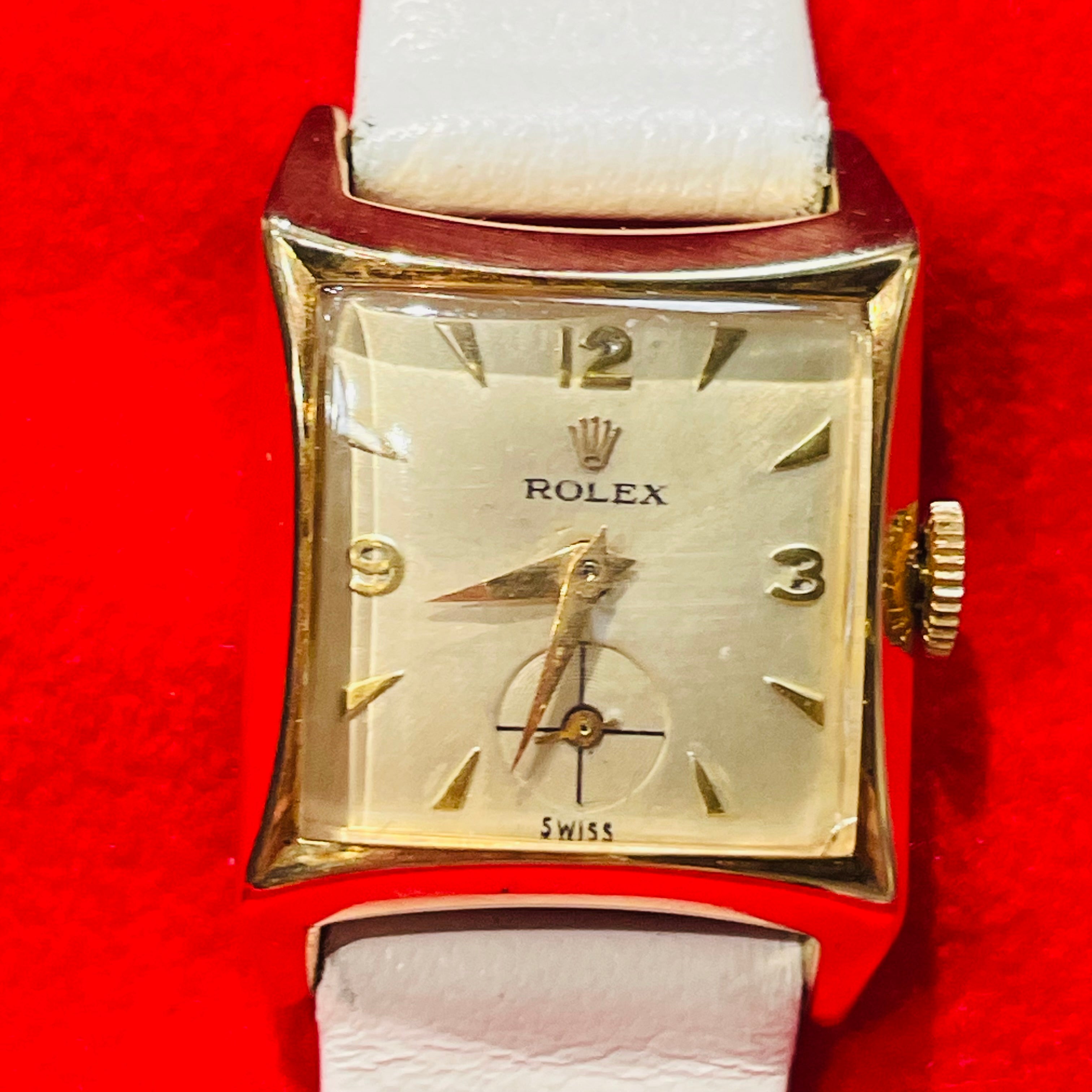 23MM 18K Yellow Gold Ladies Vintage Rolex Wristwatch with Leather Strap