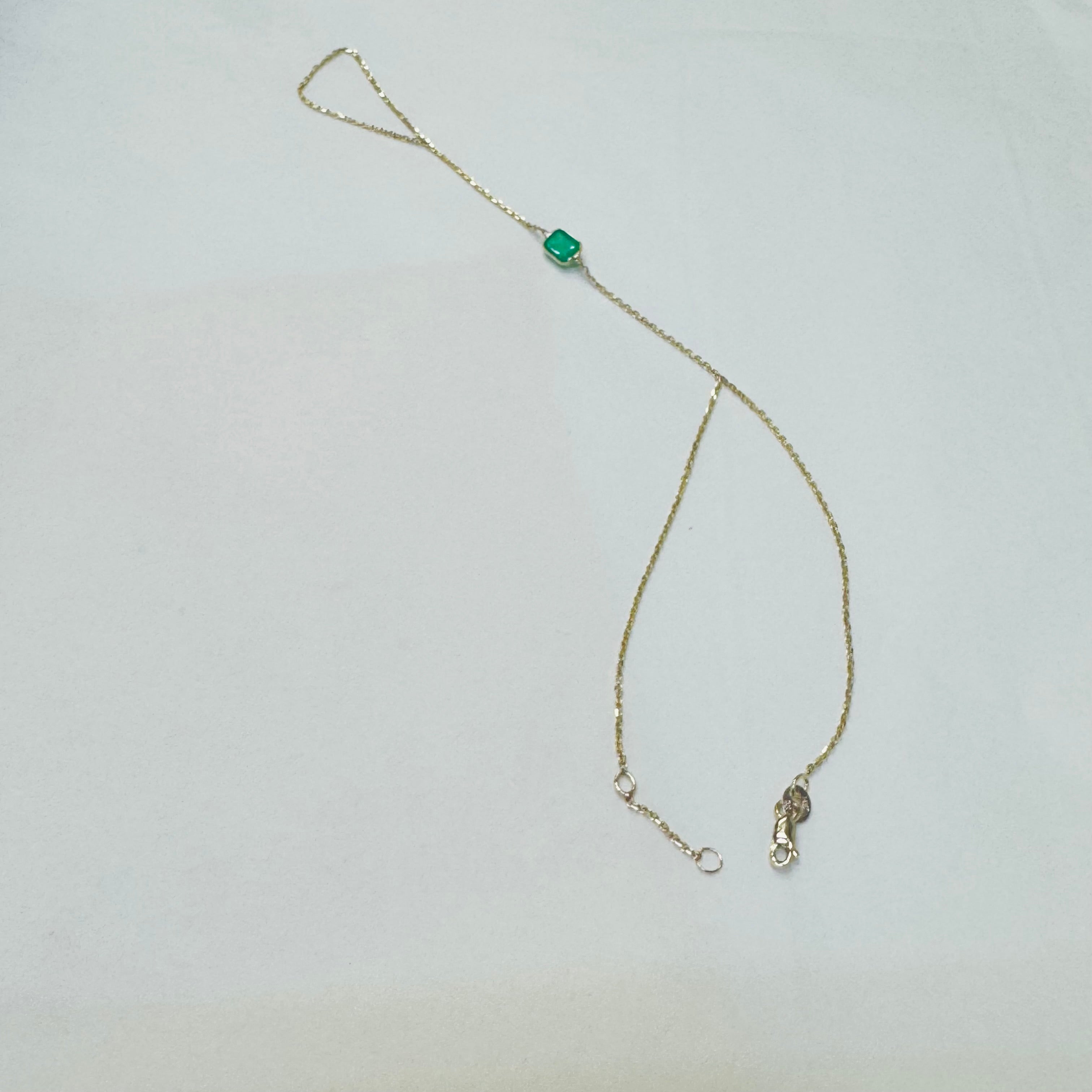 14k Yellow Gold Colombian Emerald Handchain