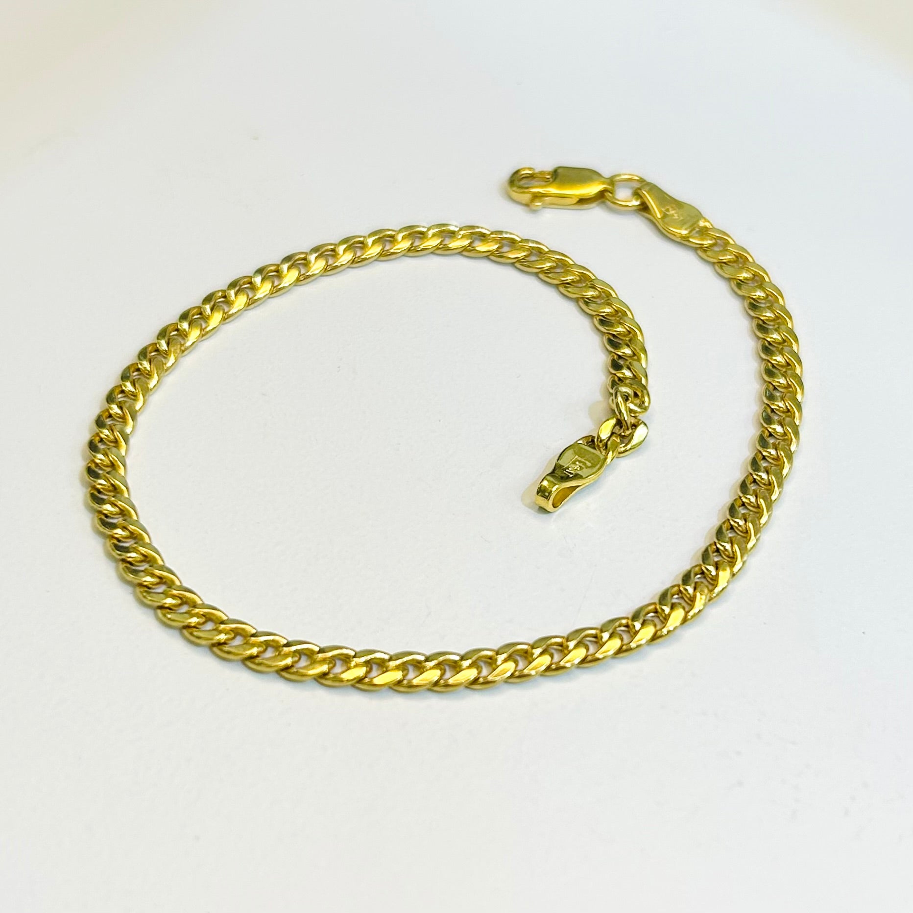 14K Yellow Gold 3.5mm Curb Bracelet 8.5”