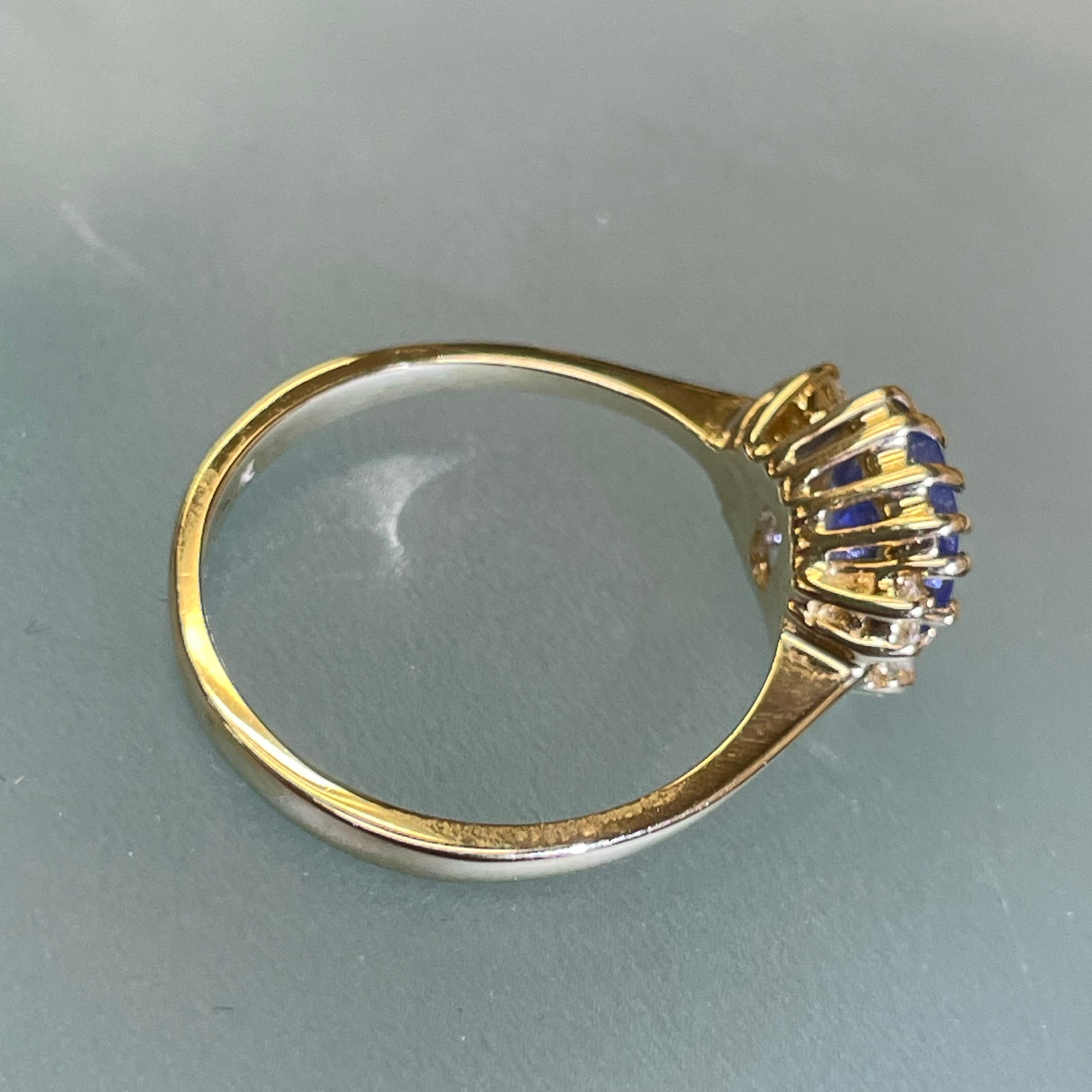 Cushion Cut Tanzanite and Diamond 14K Yellow Gold Ring Size 5.75