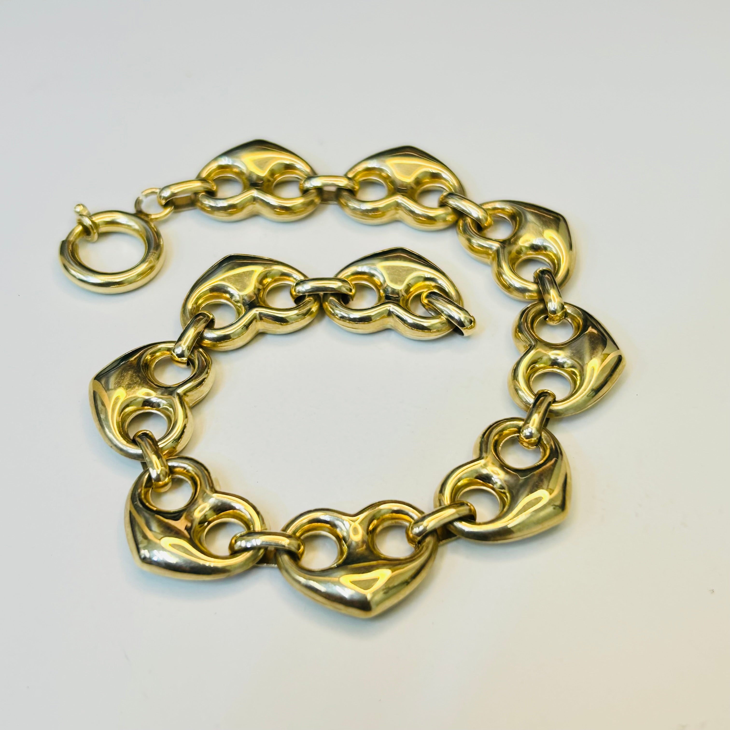 13.1mm Chunky 10K Yellow Gold Wide Heart Mariner Link Bracelet