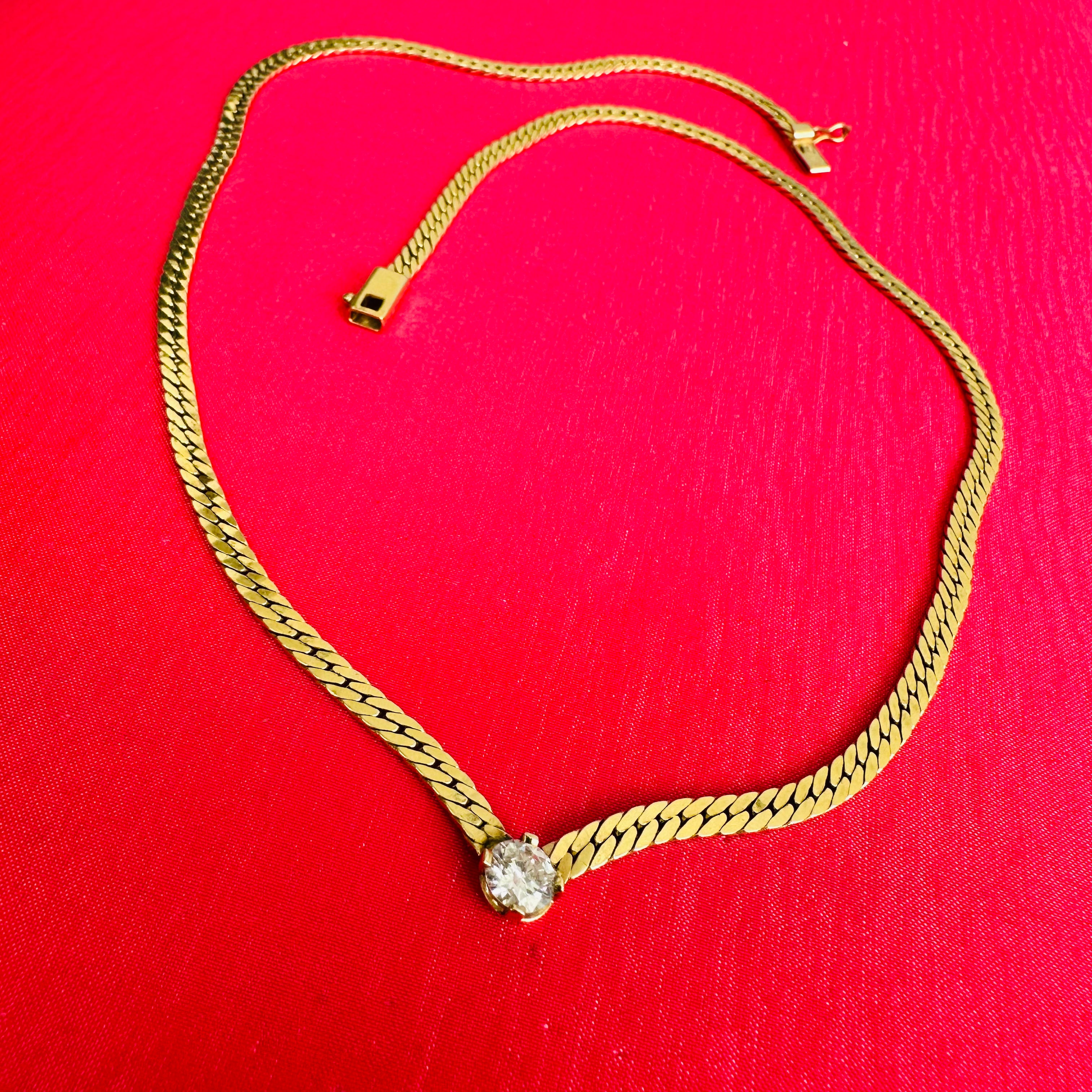 18'” 14K yellow Gold Herring Bone With Chevron Diamond In The Center