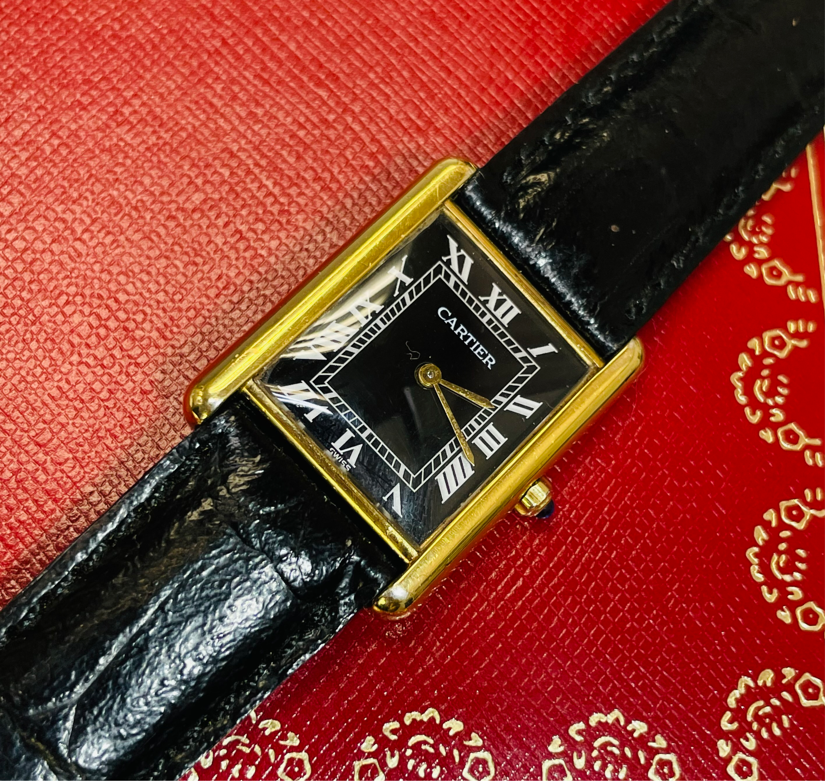 23x26mm Black Face with White Roman Numerals Cartier Vintage Must De Cartier