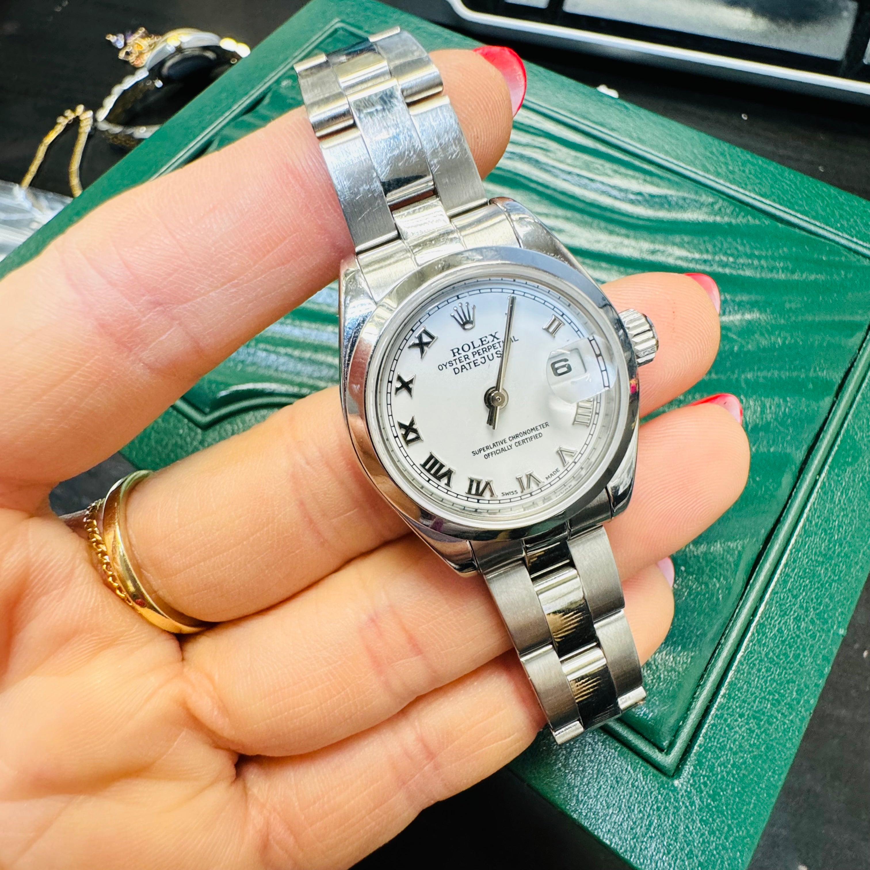 26mm Stainless Ladies Rolex Wristwatch Oyster Perpetual Datejust