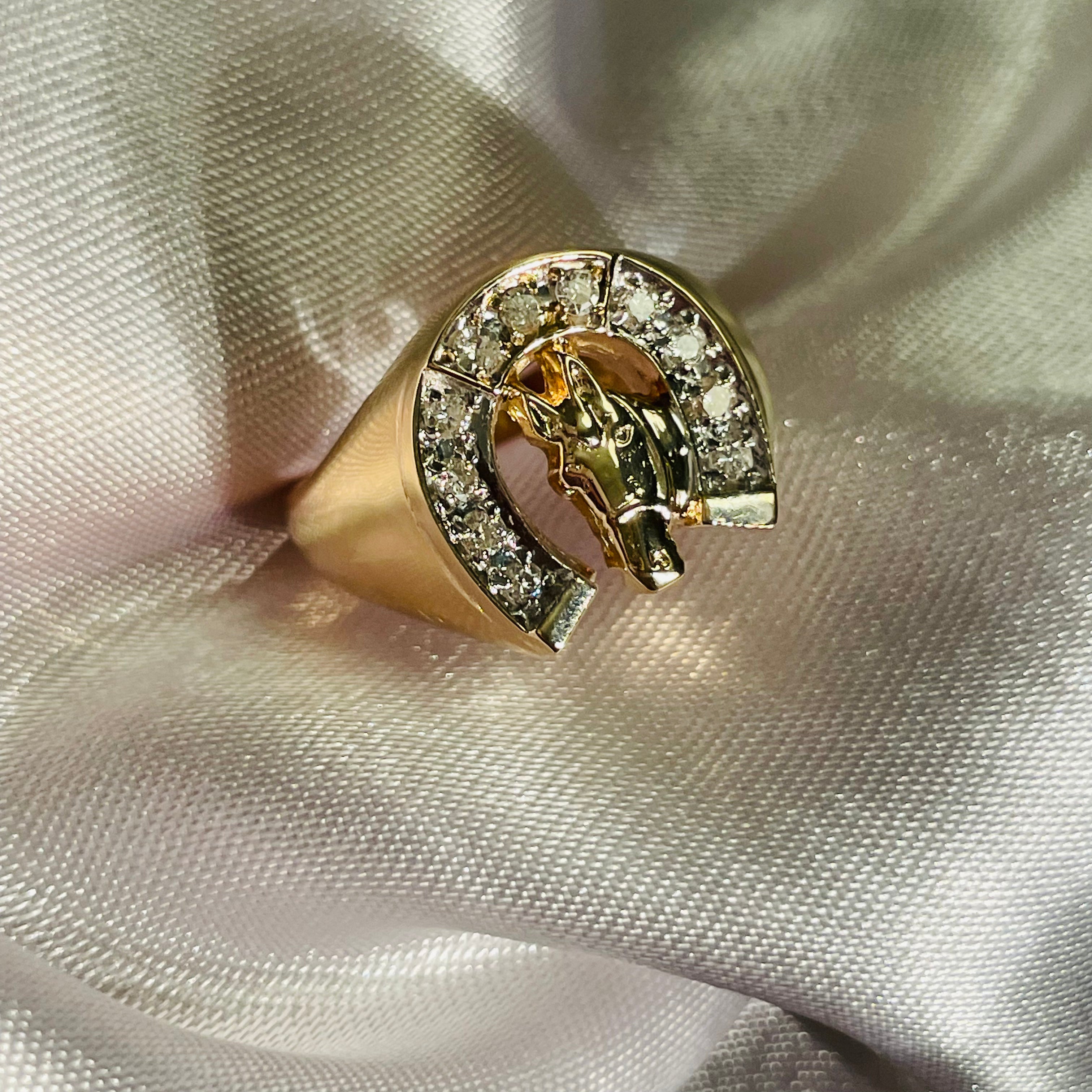 14K Yellow Gold Diamond Horse and Horseshoe Ring Size 8