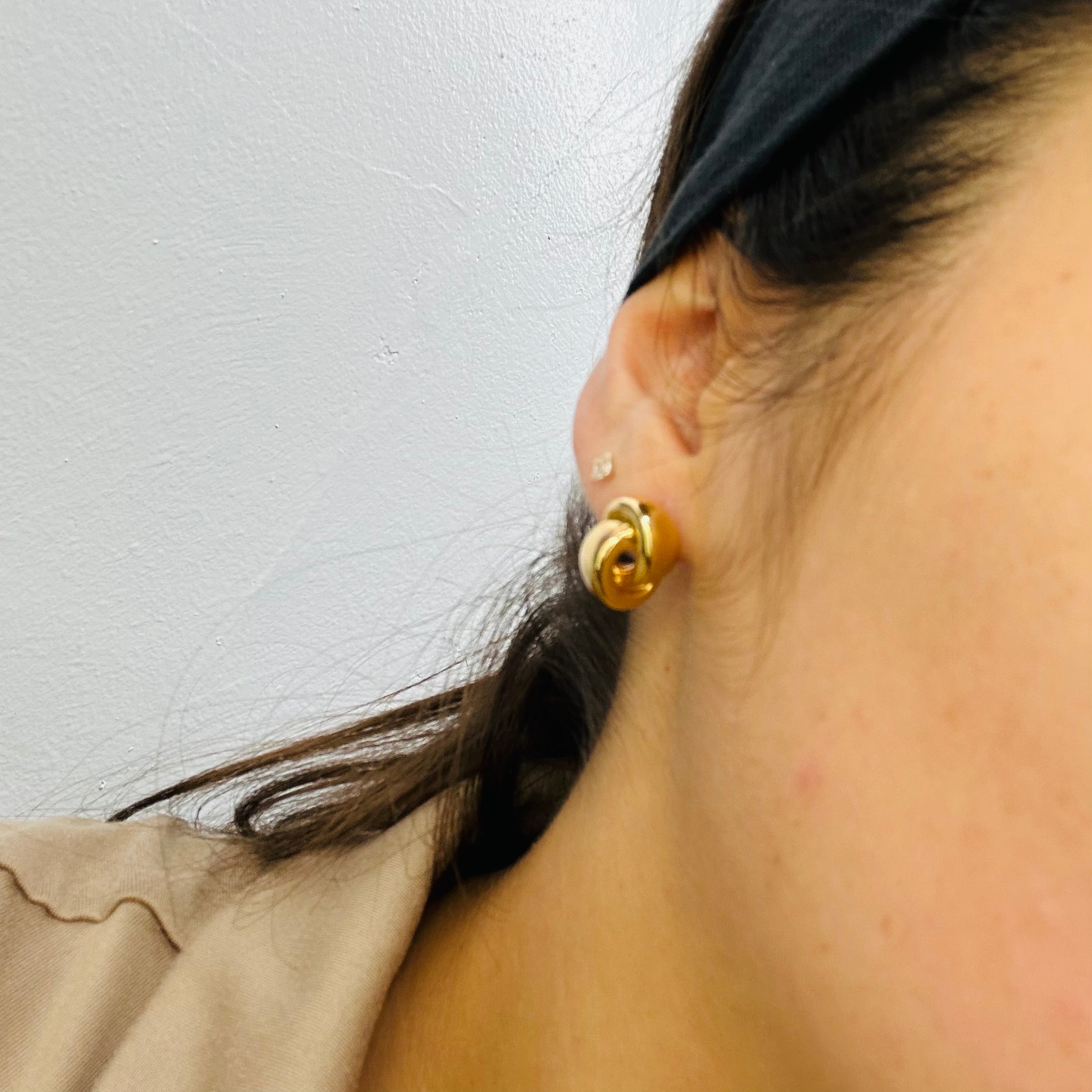 14K Yellow Gold Puffy Knot Earrings Studs