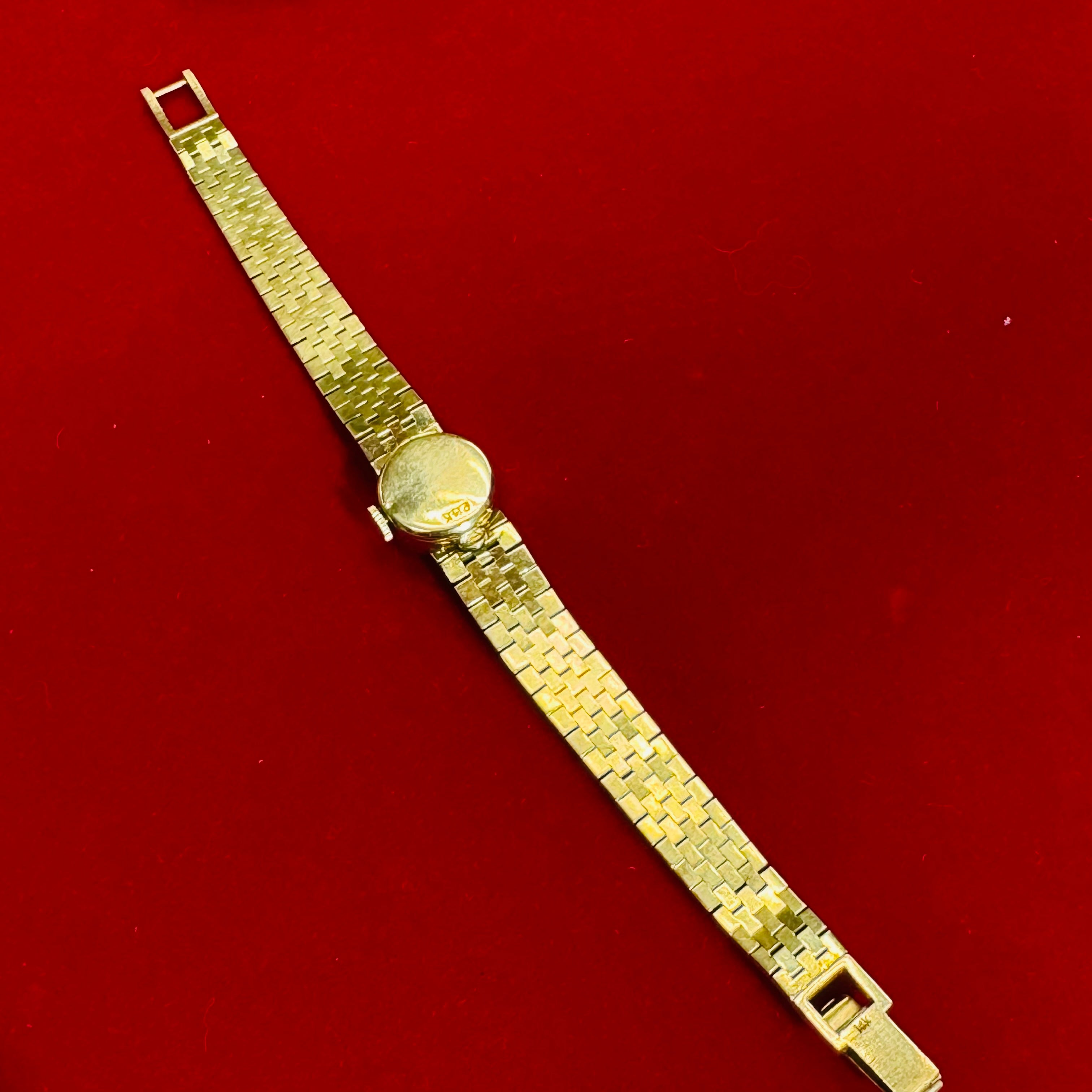 20mm Vintage Ladies Rolex Ladies Mini Wristwatch Solid 14K Yellow Gold