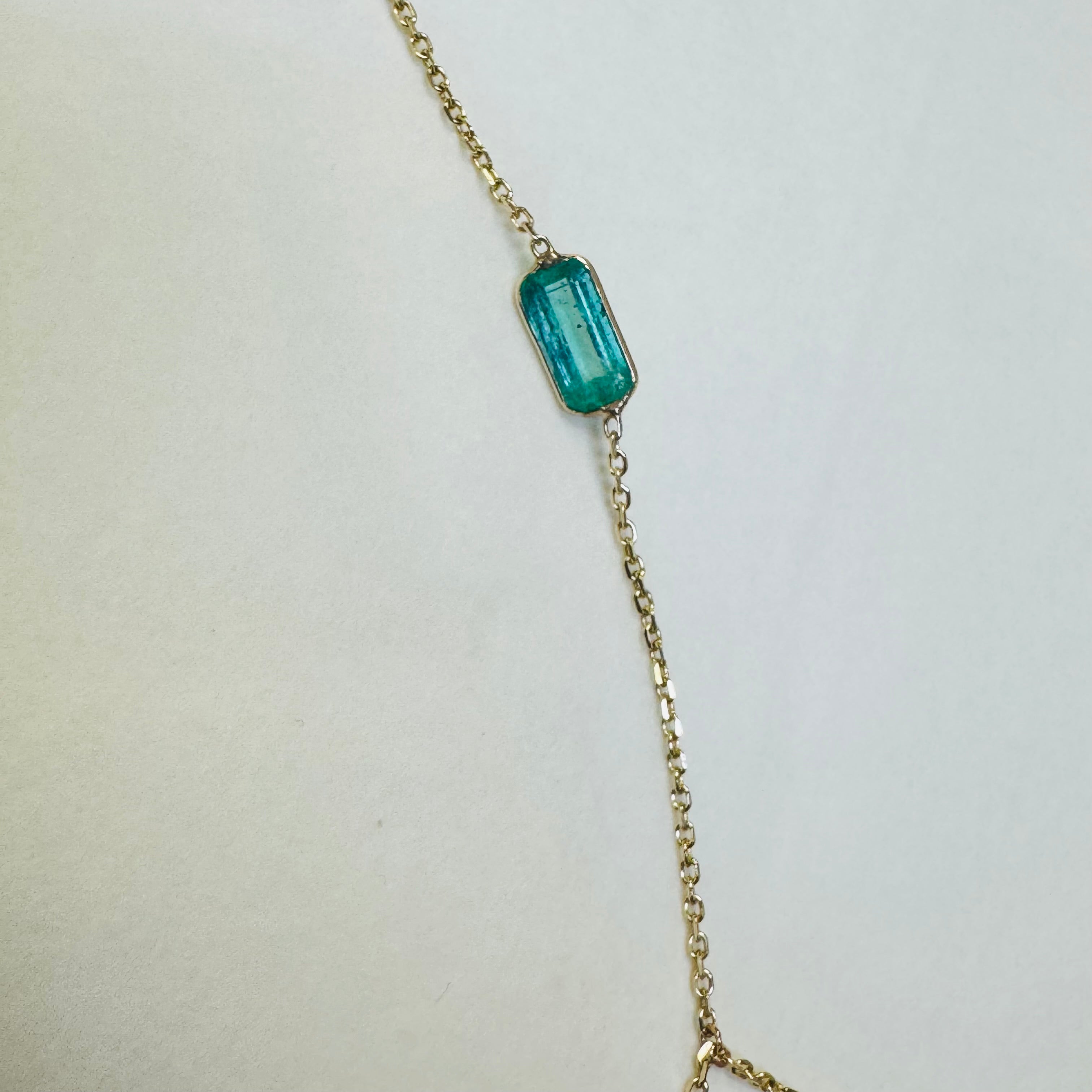 14k Yellow Gold Colombian Emerald Handchain