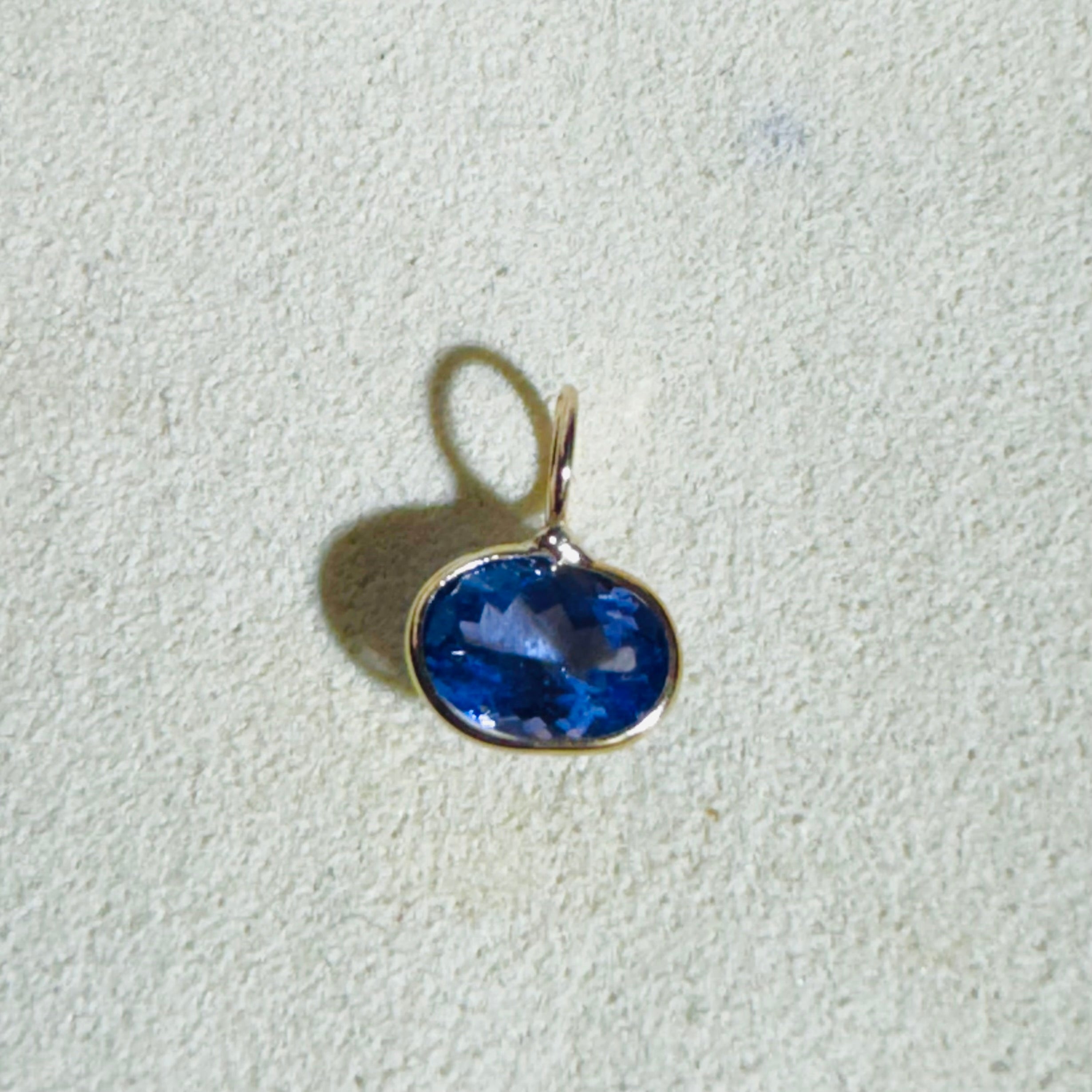 Natural Oval Tanzanite 14K Gem Charm Pendant