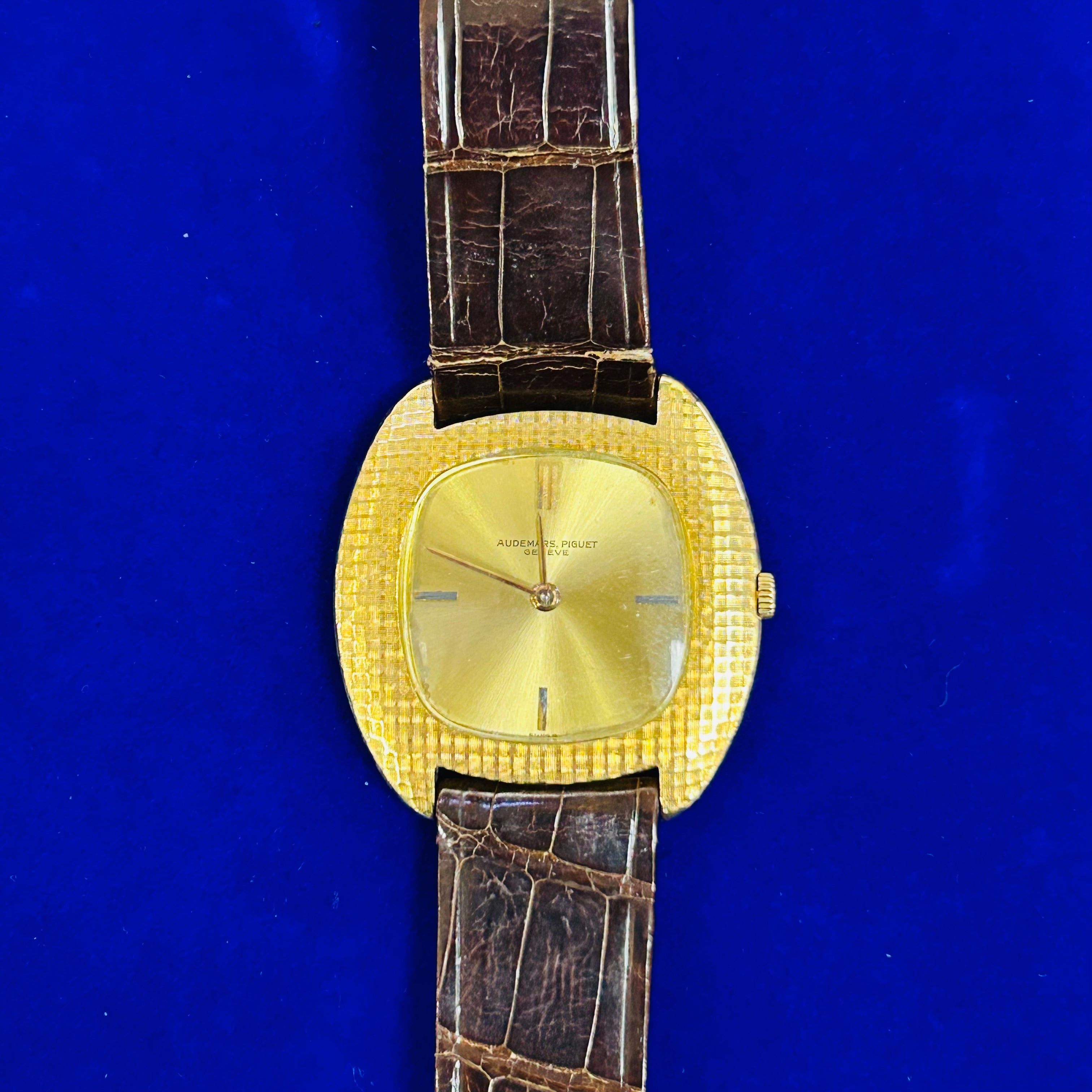 Aduermas Piguet Fine and ultra thin, 18K yellow gold wristwatchMade circa 1960