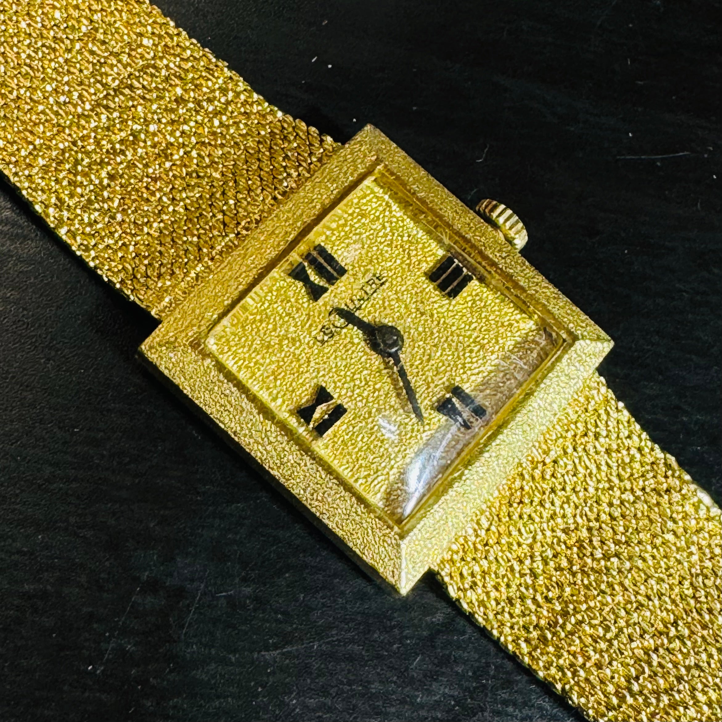 Retro Jaegre le Coultre Solid 18K Yellow Gold Mens Wristwatch 7-7.5”