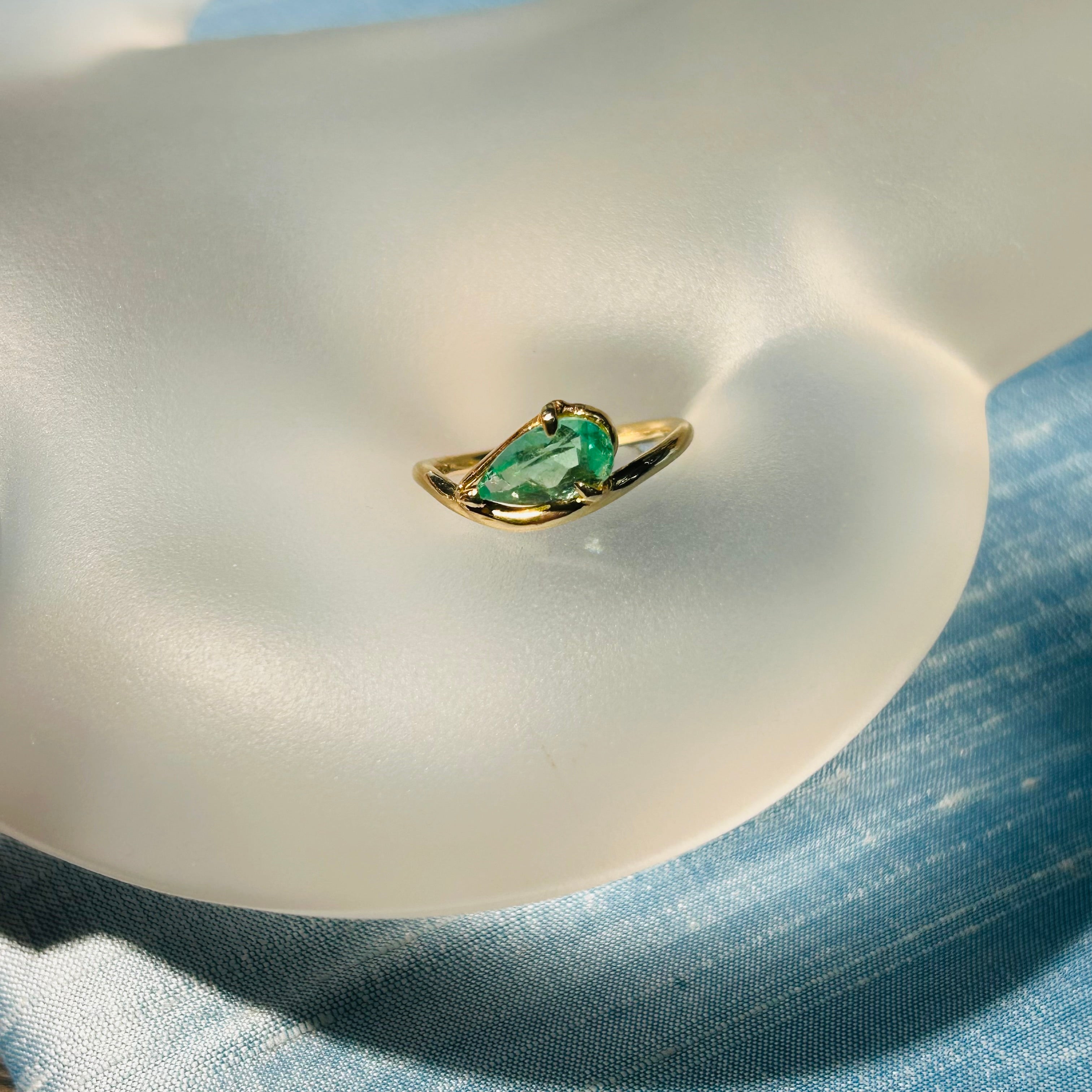 14k Yellow Gold Pink Emerald Pinky Ring Size 6