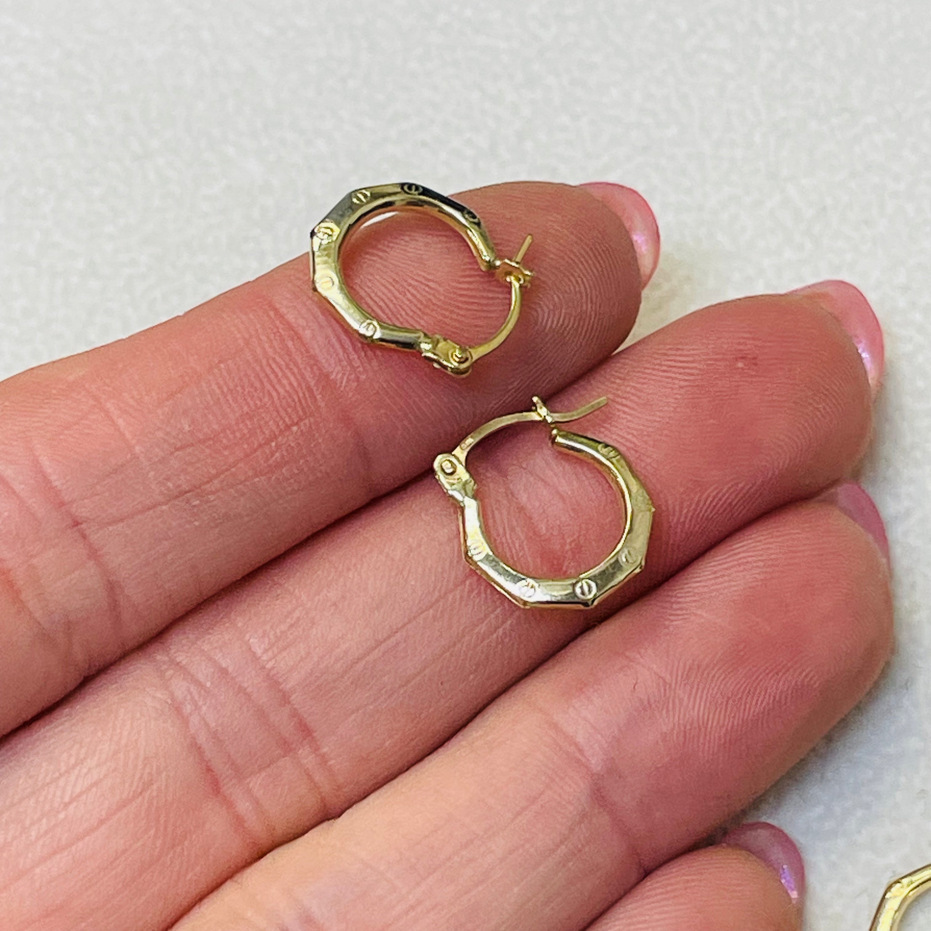 1/2” 10K Yellow Gold Hexagon Screw Pattern Hoop Earrings