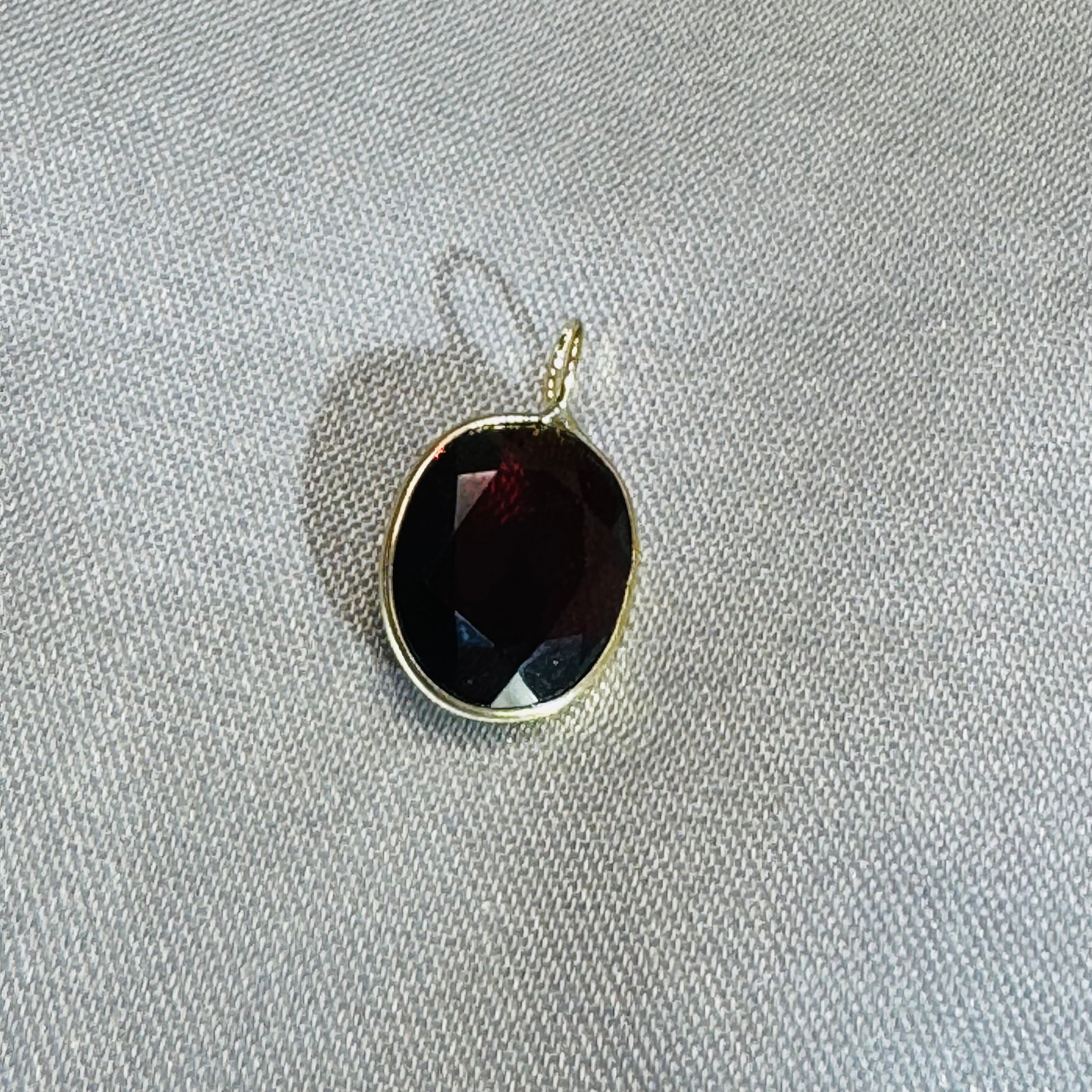Oval Garnet Gem Charm Pendant 14K Yellow Gold