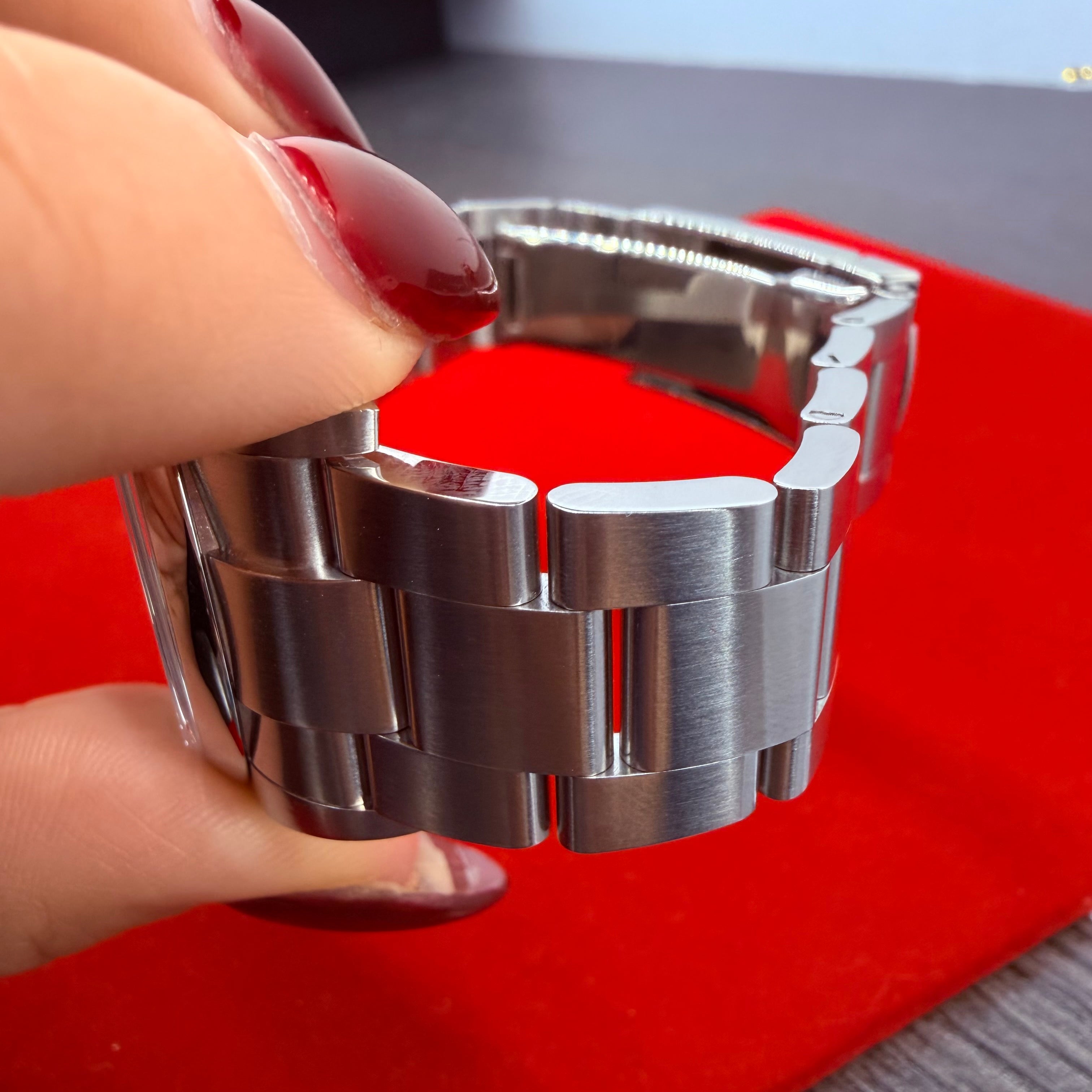 Rolex Oyster Perpetual 39mm Stainless Steel Blue dial Ref.114300