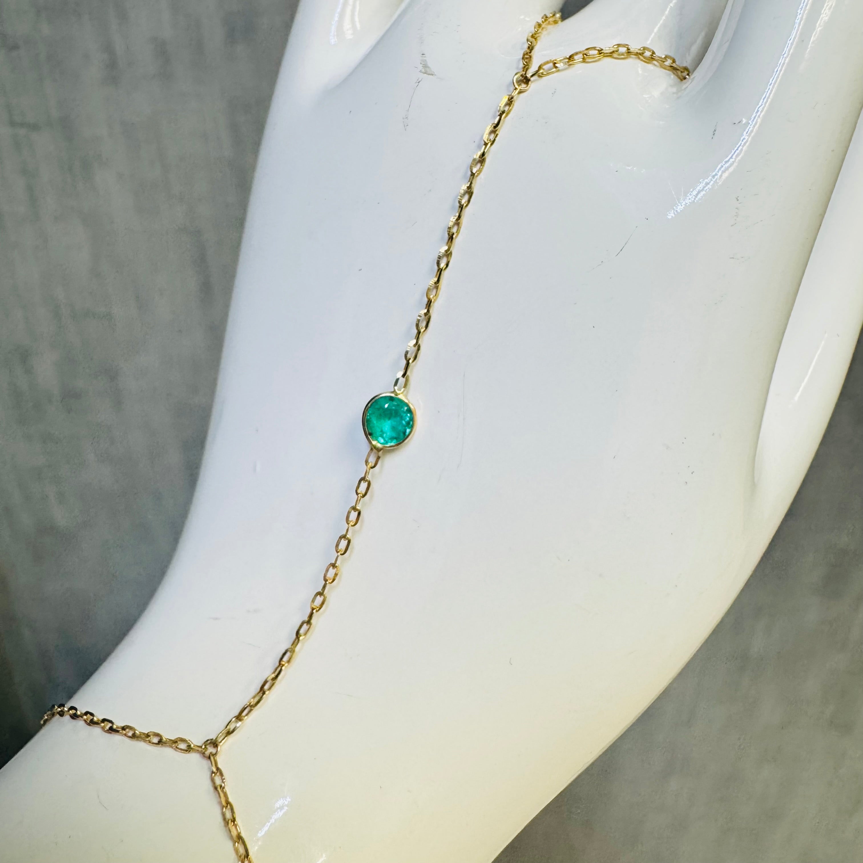 14k Yellow Gold Colombian Round Emerald Handchain