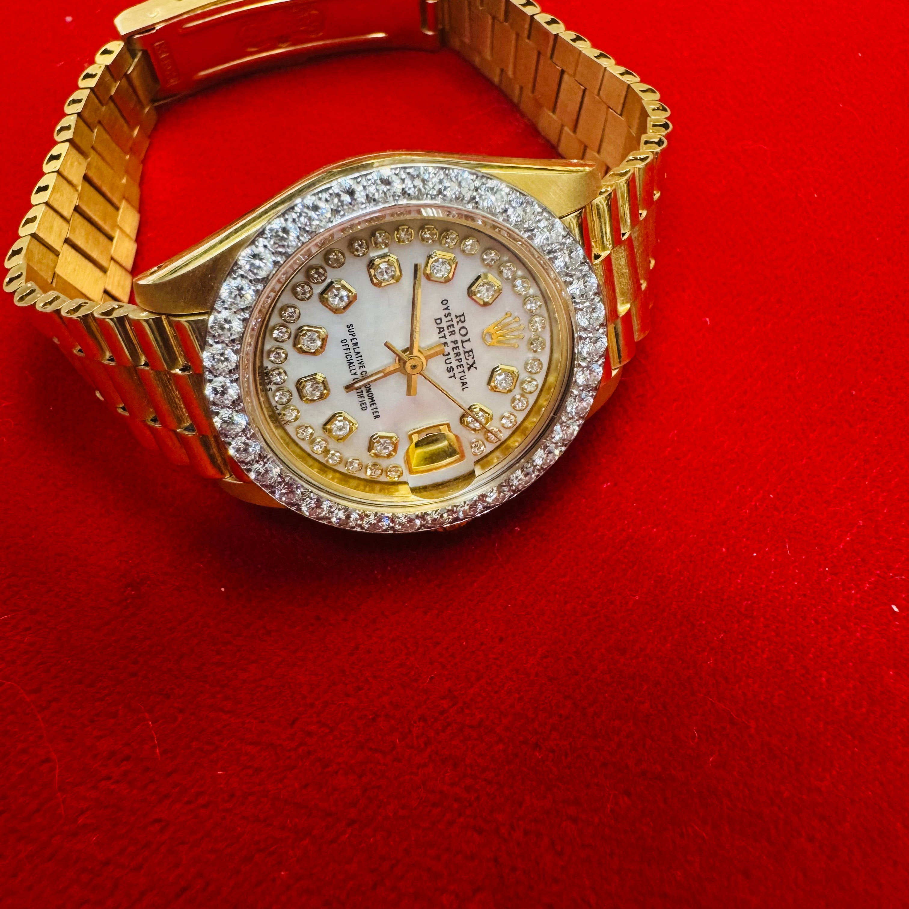 26mm Solid 18K Yellow Gold Rolex DateJust Wrist Watch with Diamond Bezel 1978