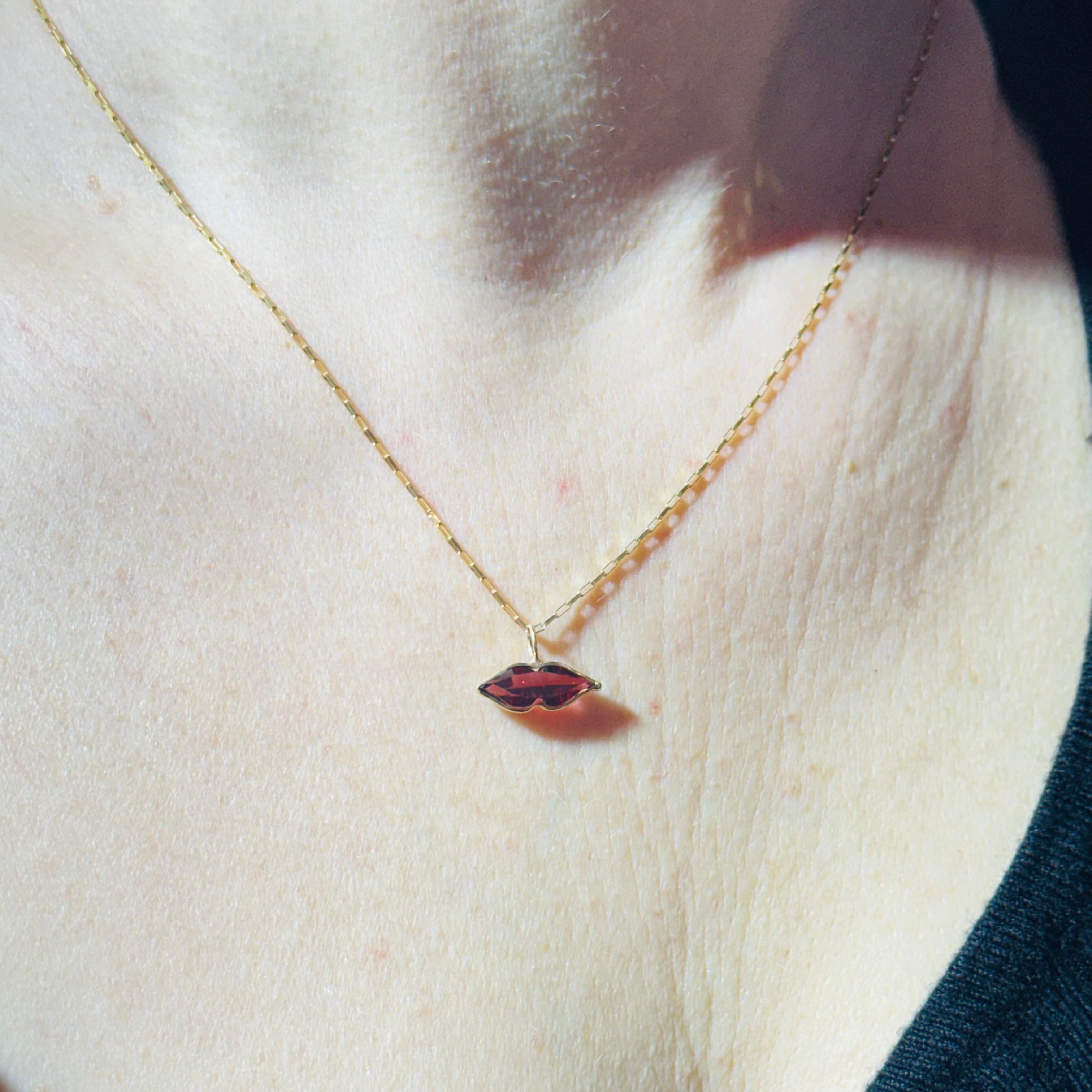 Natural Juicy Garnet Lip 14K Gem Charm Pendant