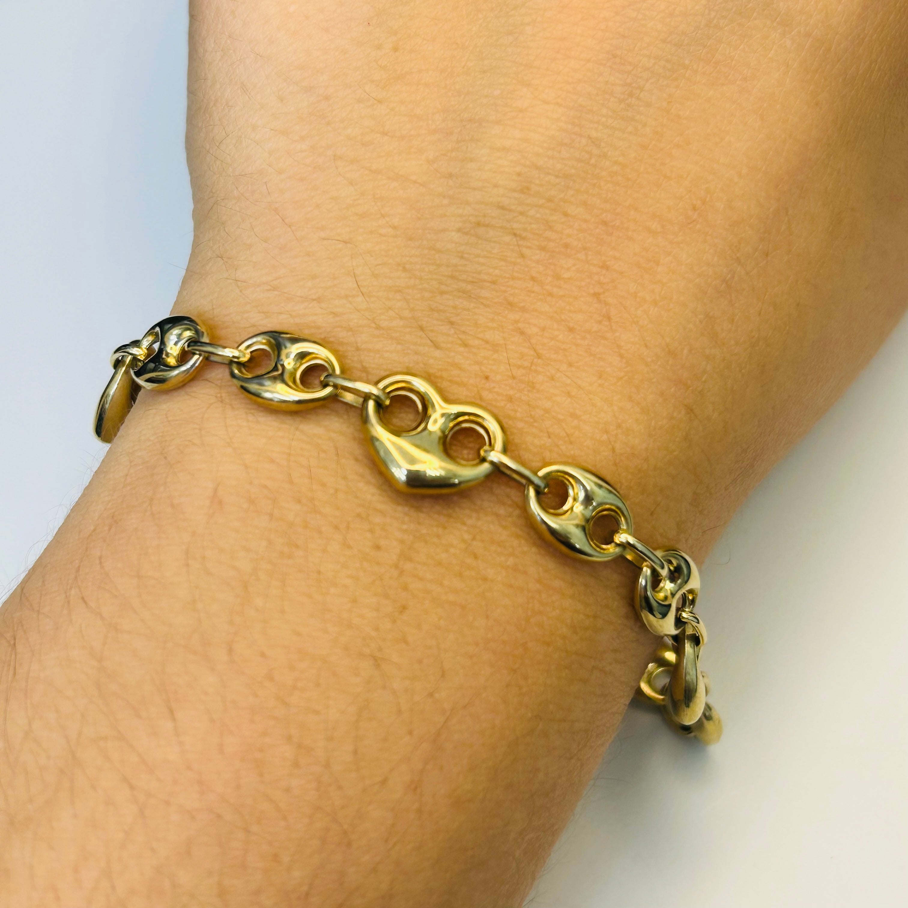 9.5mm 10K Yellow Gold Wide Heart Mariner Gucci Link Bracelet