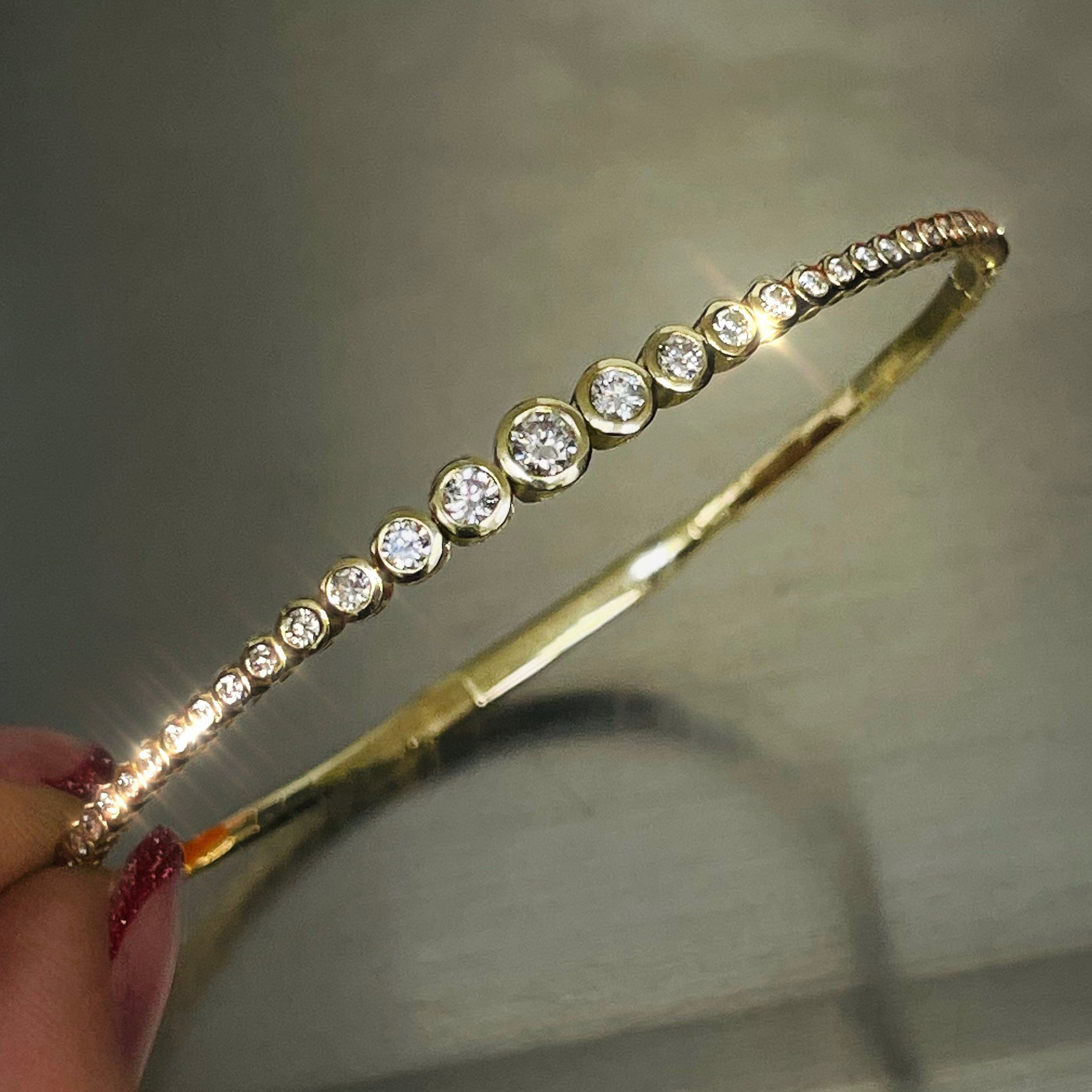 Natural Bezeled Diamond Graduated Flexible Bangle Tennis Bracelet 6.5"