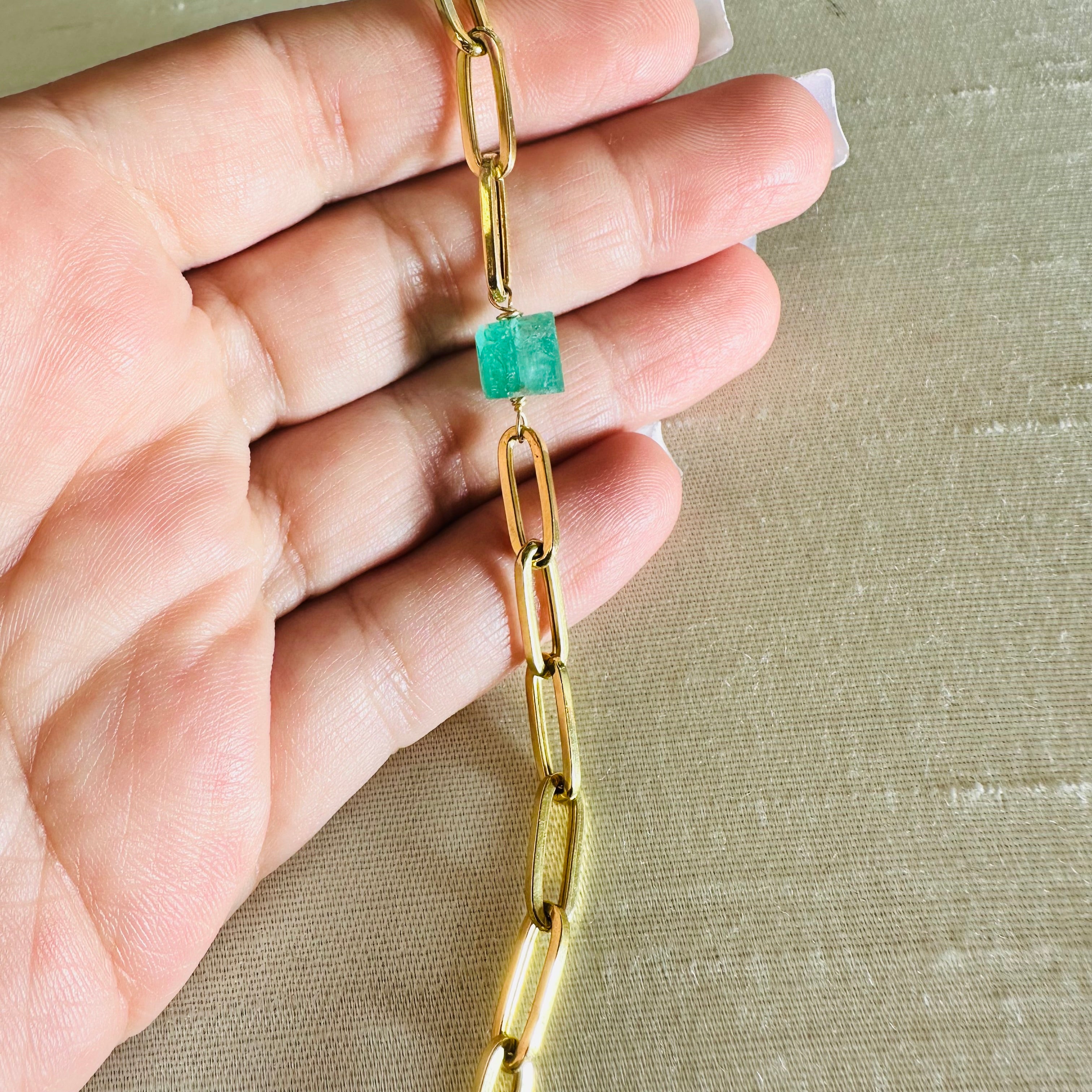 14K Yellow Gold Paper Clip With Emerald In The Center