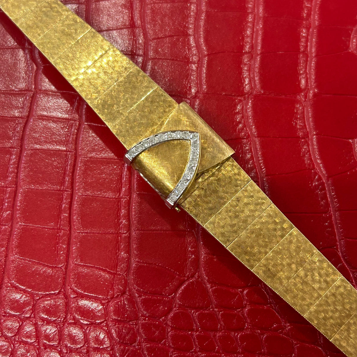 Vintage Omega Hidden Dial Watch | 24.5mm | 18k Yellow Gold