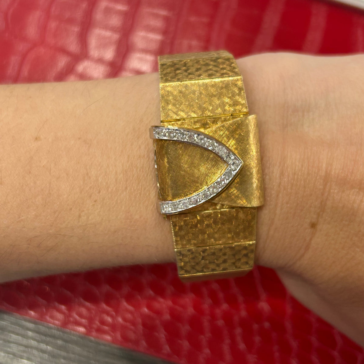 Vintage Omega Hidden Dial Watch | 24.5mm | 18k Yellow Gold