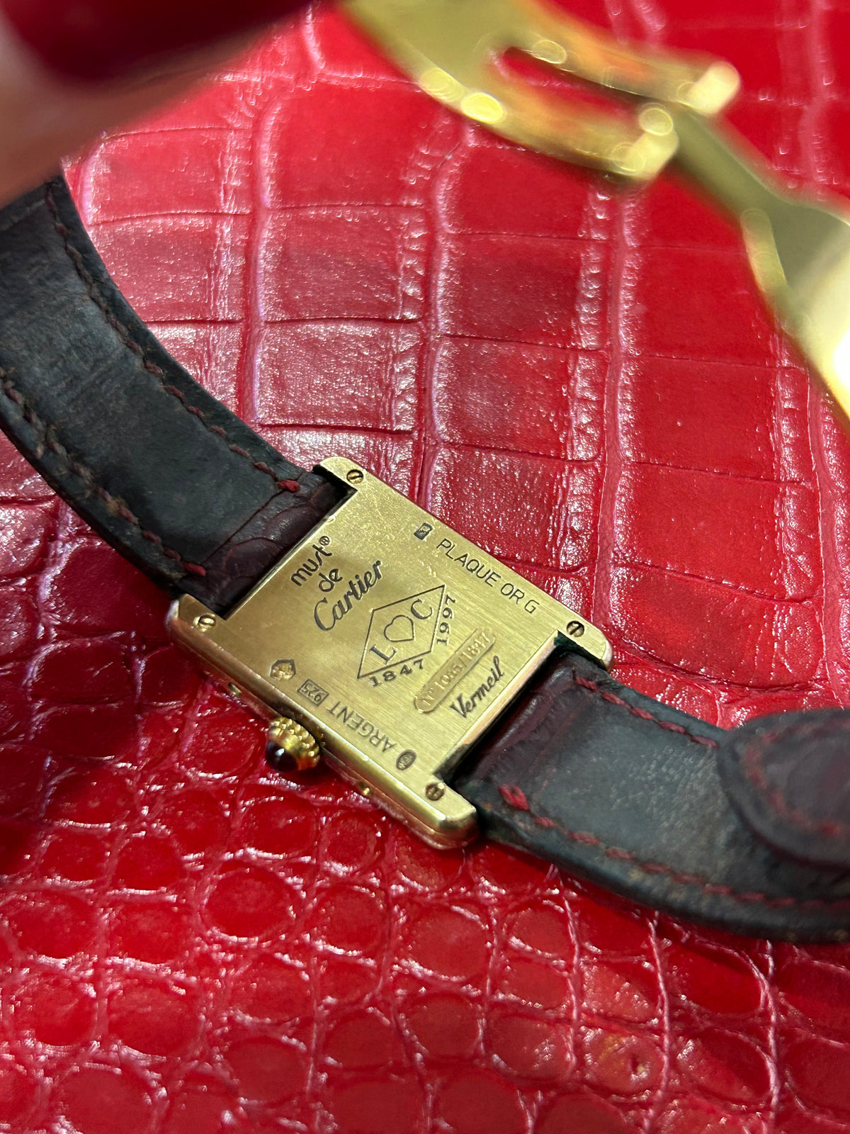 Vintage Cartier Must De Tank Vermeil | 20.5 mm | Burgundy Leather Strap Watch