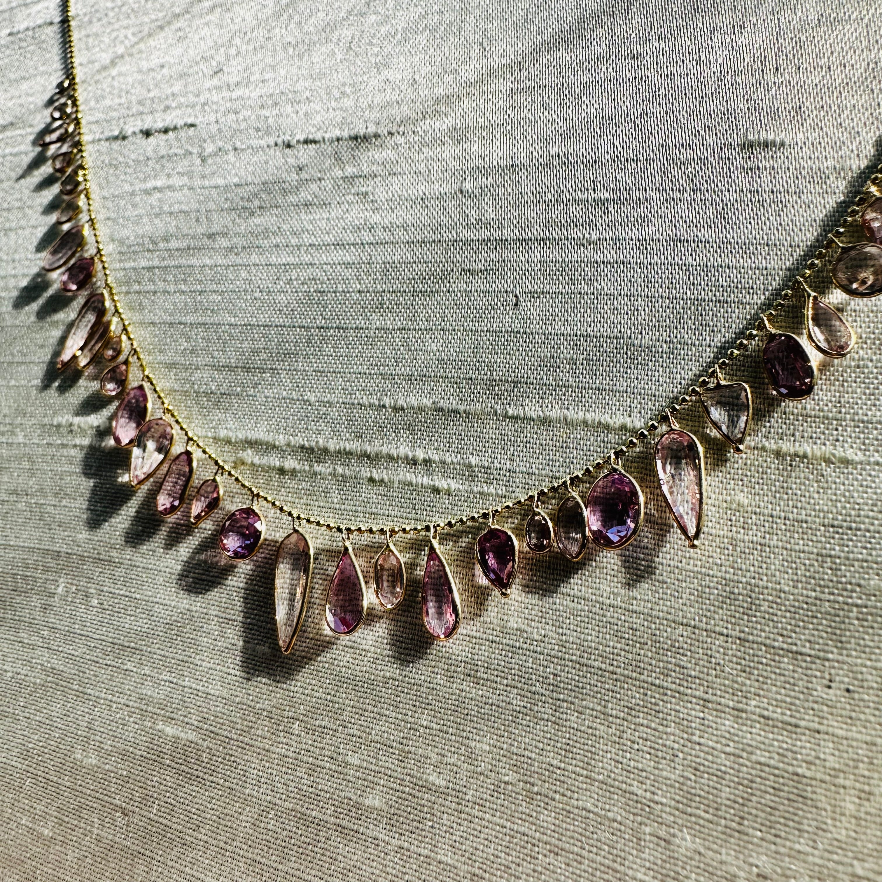14K 20" Yellow Gold With Dangling Pink Topaz