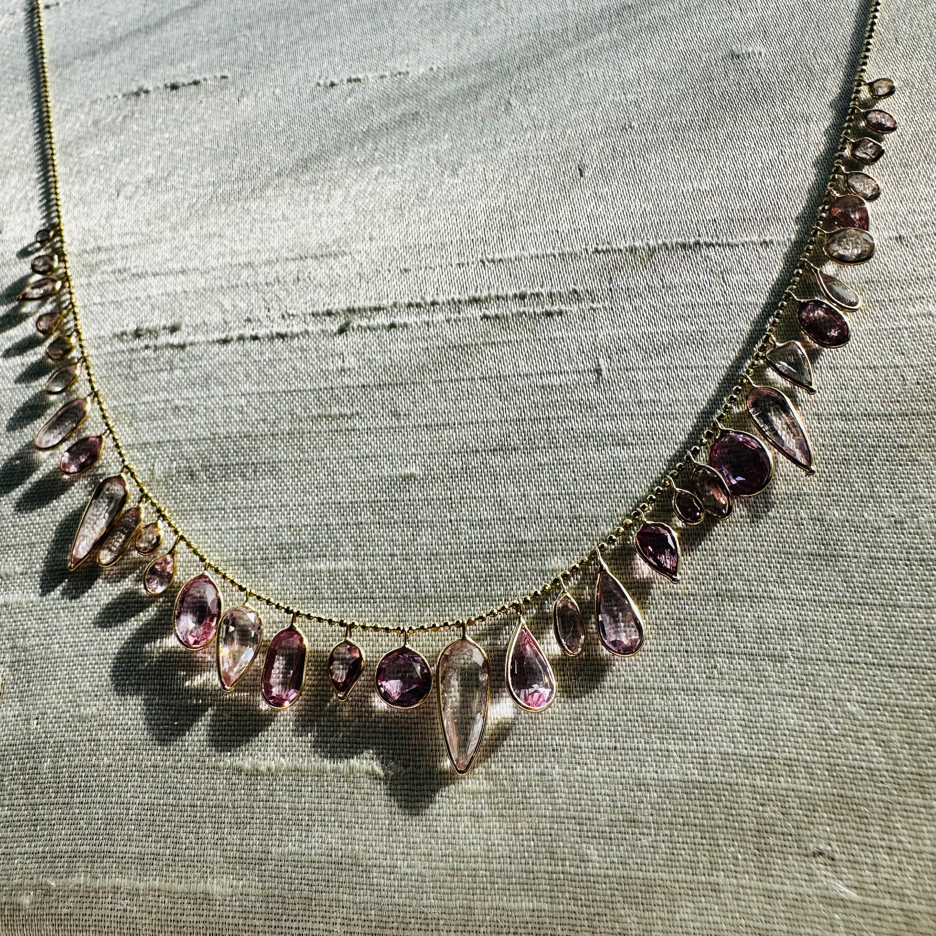 14K 20" Yellow Gold With Dangling Pink Topaz