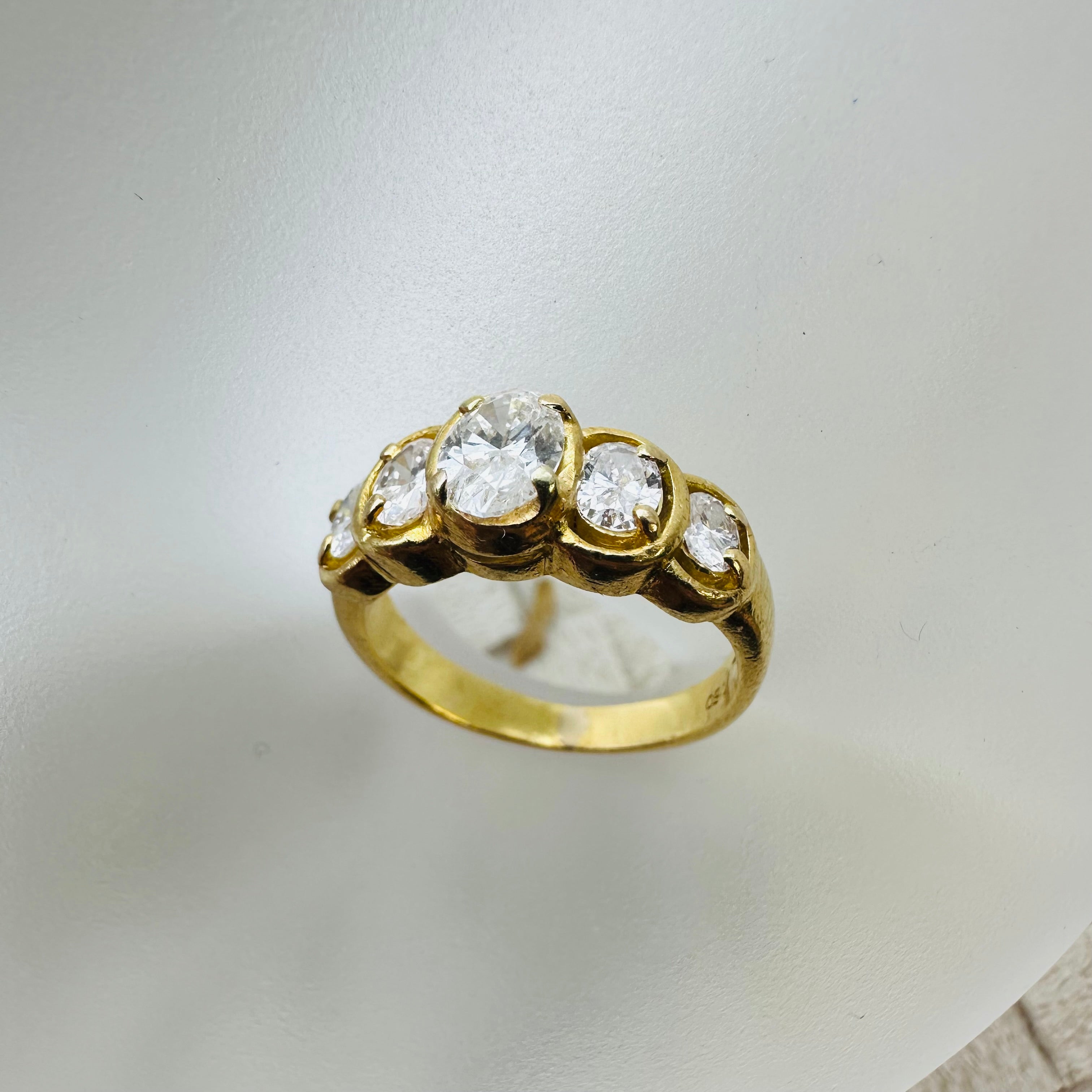 18K Yellow Gold 5 Stone Oval Diamond Ring Size 4