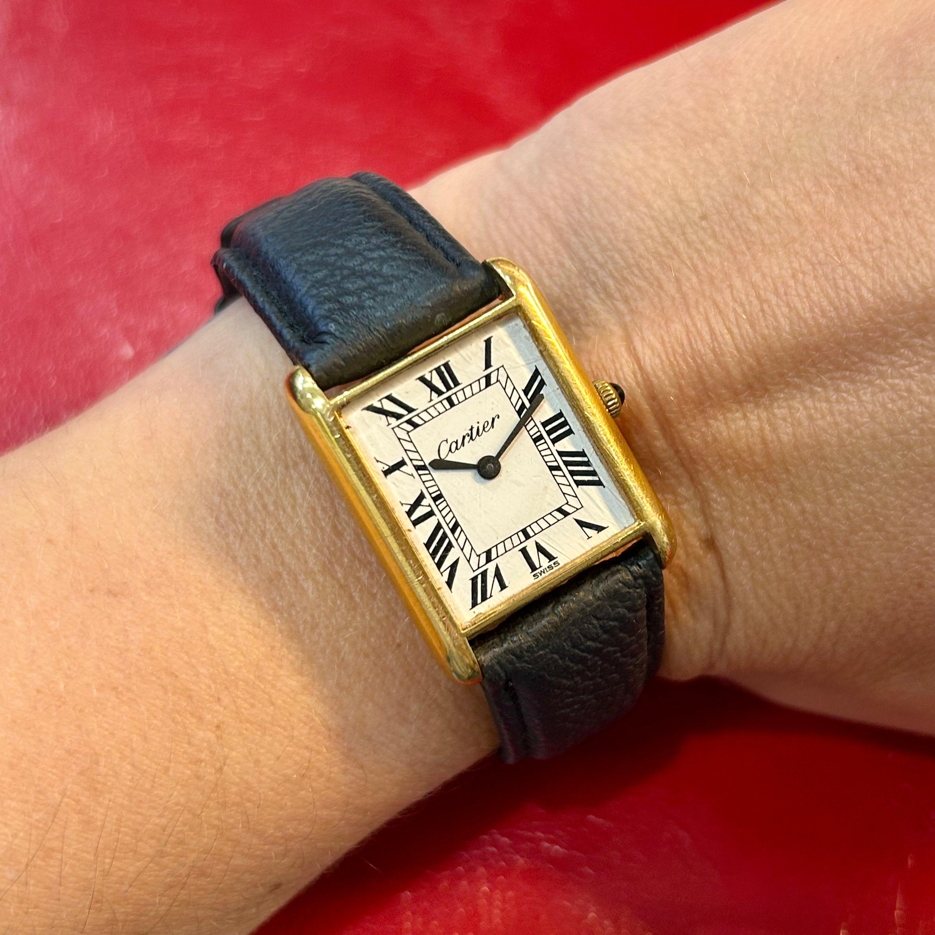 Vintage Cartier Must de Tank | 23mm | Black Leather Strap Watch