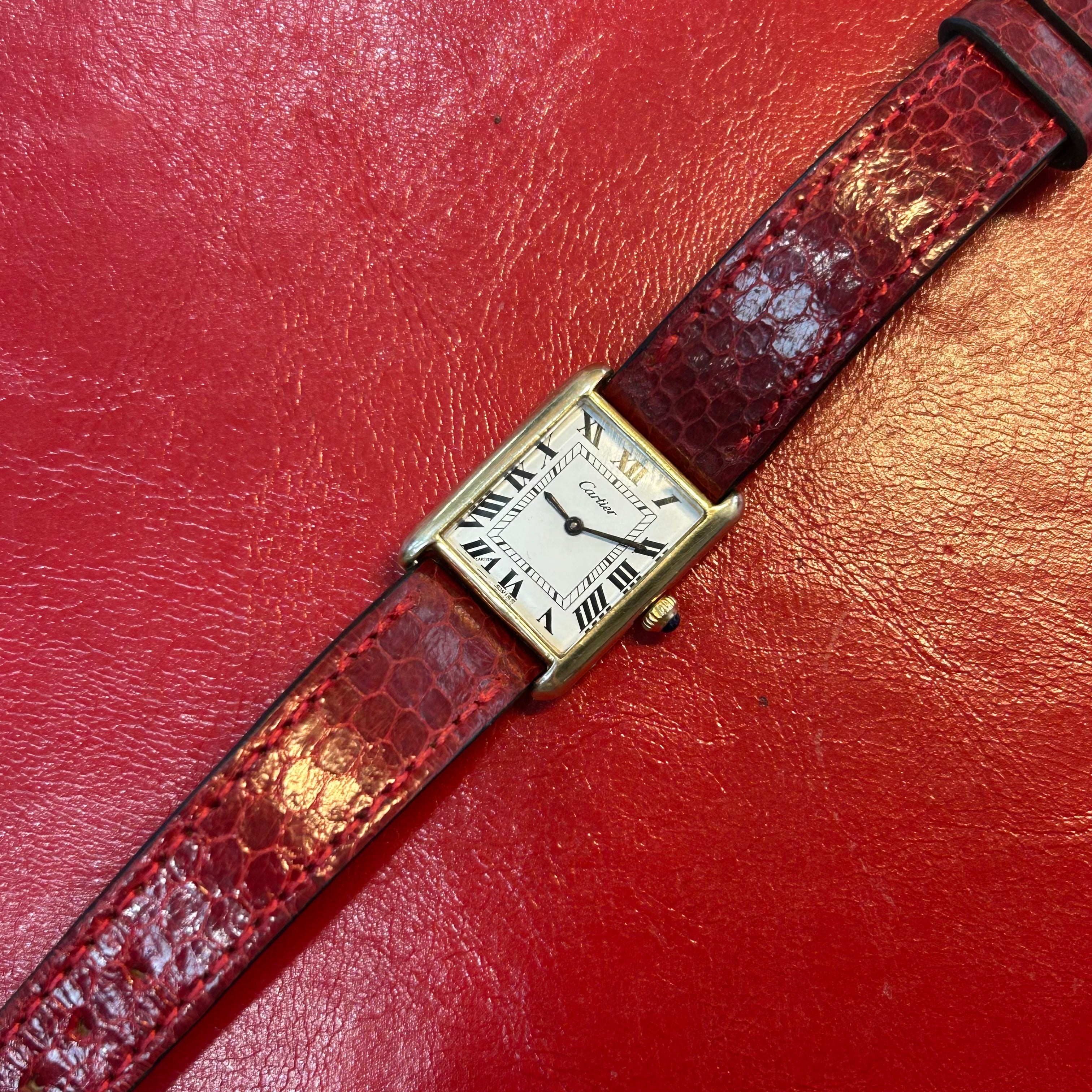 Vintage Must de Cartier Tank | 23mm | Red Leather Strap Watch