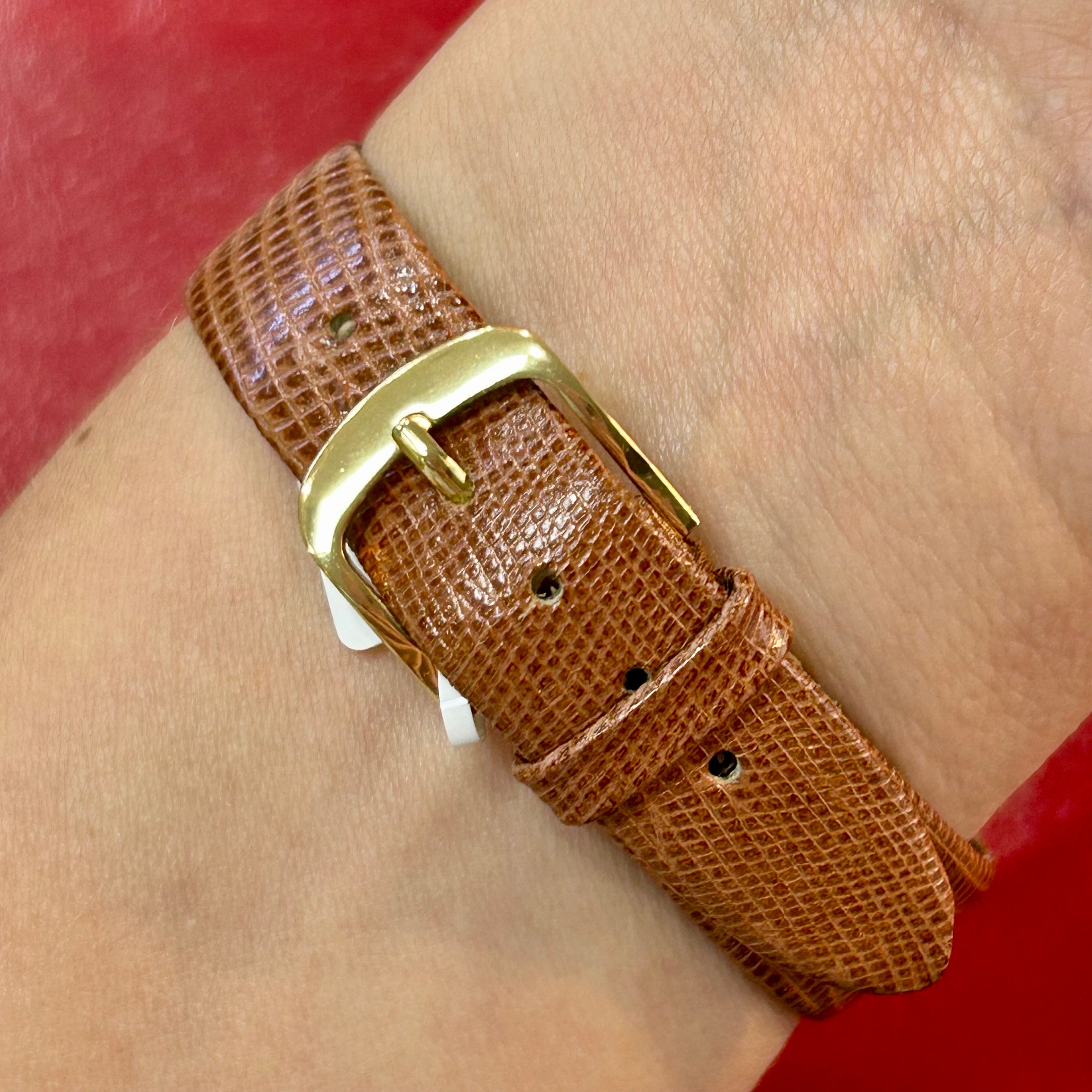 Vintage Must de Cartier Tonneau | 25mm | Light Brown Strap Watch