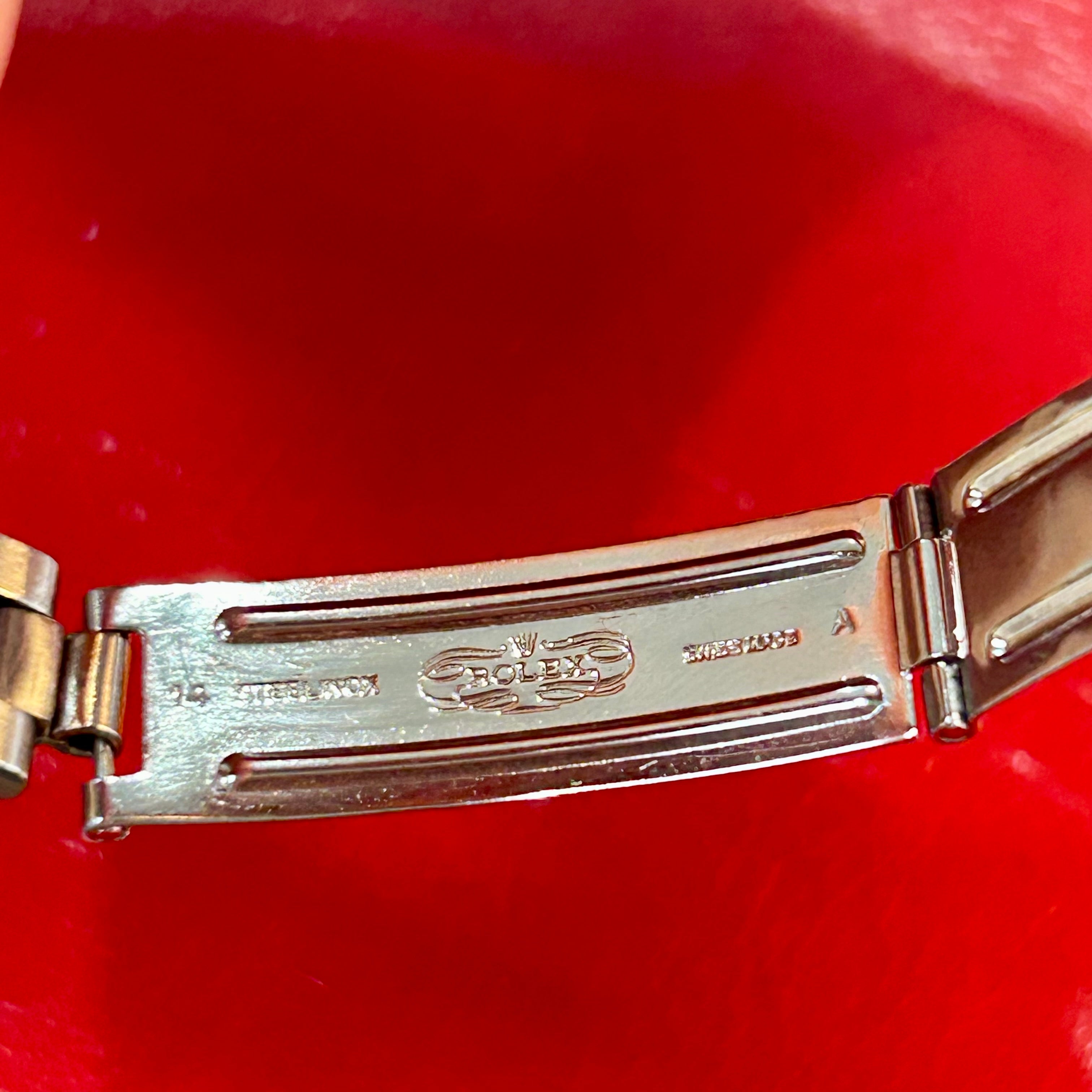Rolex Lady Oyster Perpetual Ref 6719 | 26mm | Diamond Mother of Pearl Dial | Oyster Band Watch