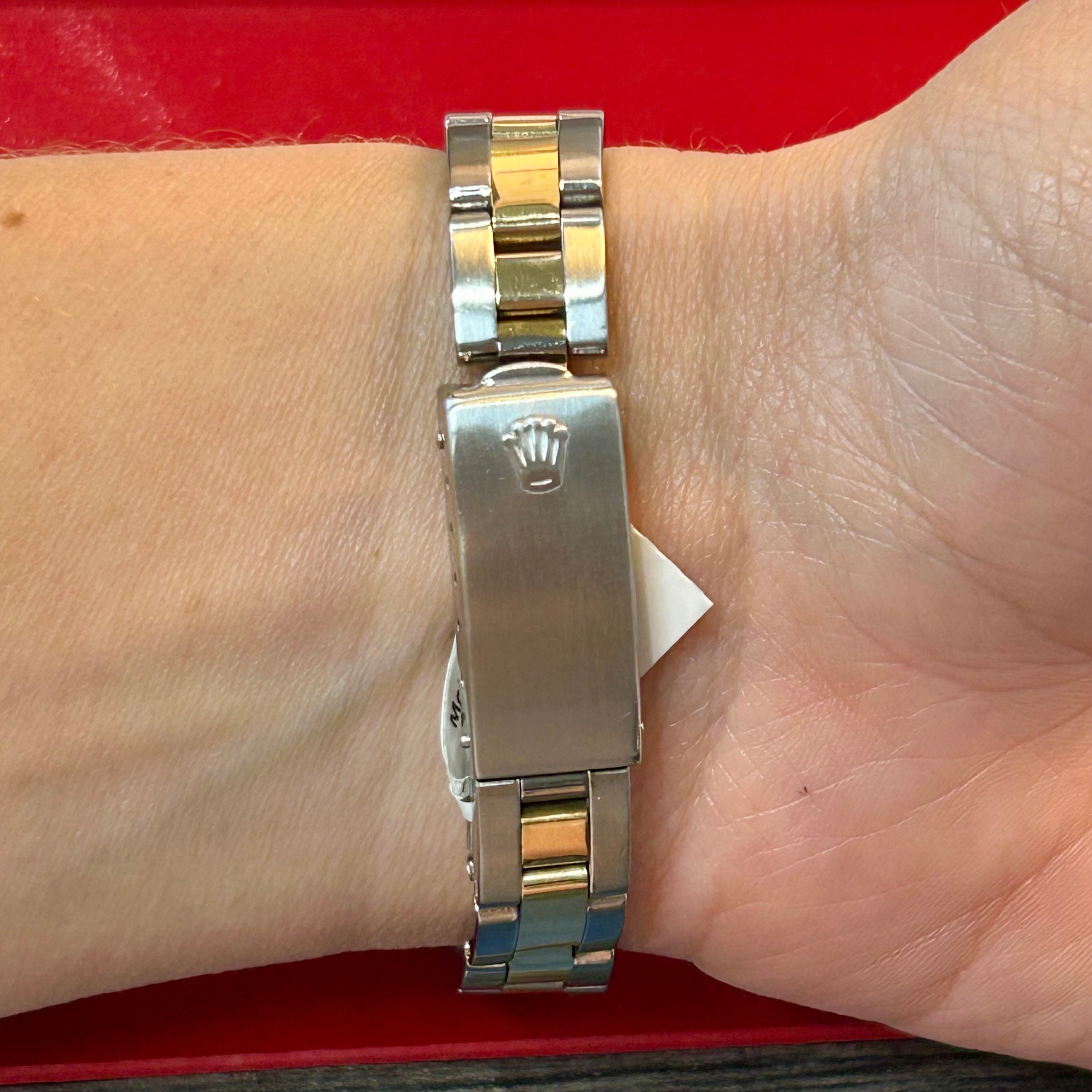 Rolex Lady Oyster Perpetual Ref 6719 | 26mm | Diamond Mother of Pearl Dial | Oyster Band Watch