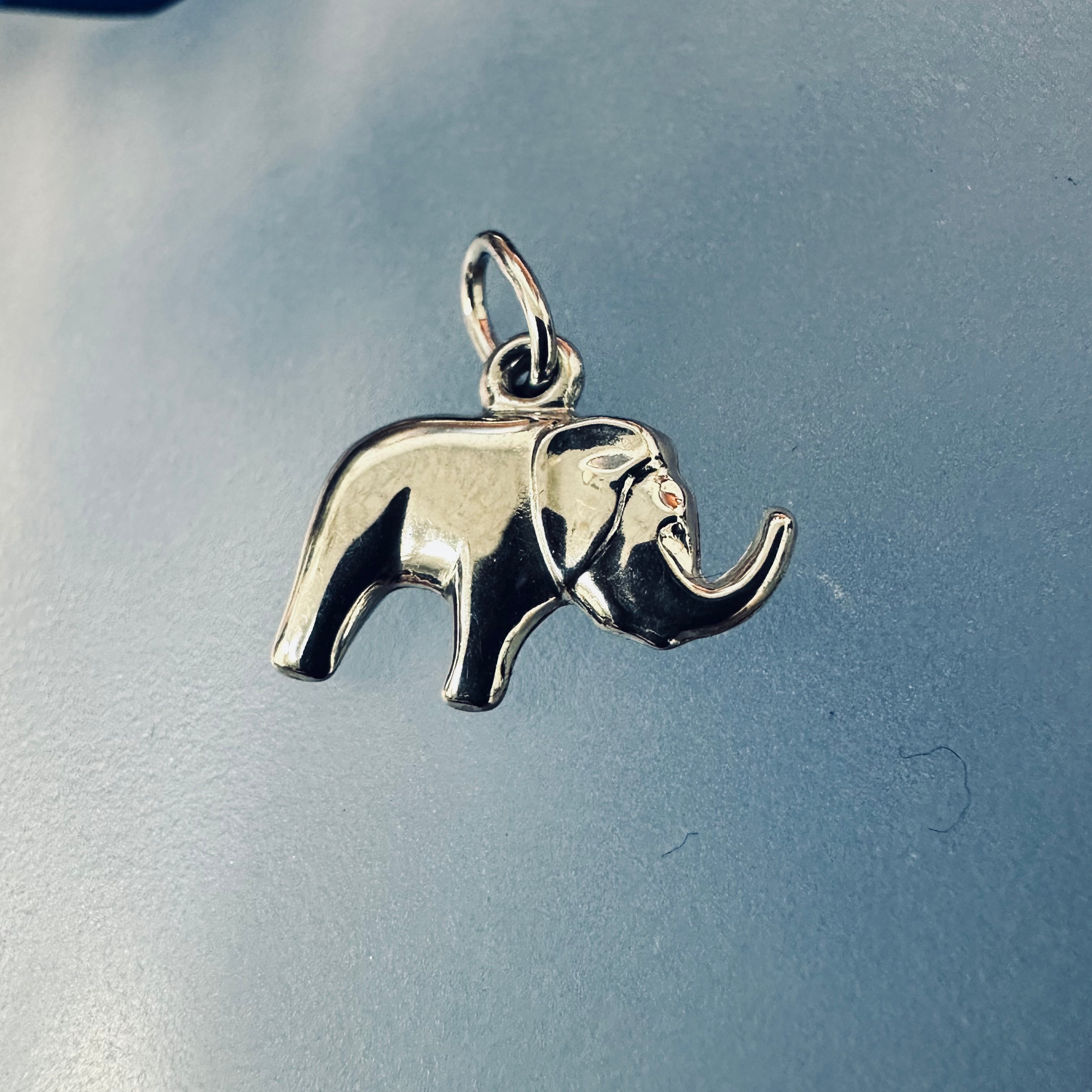 14K White Gold Elephant Charm