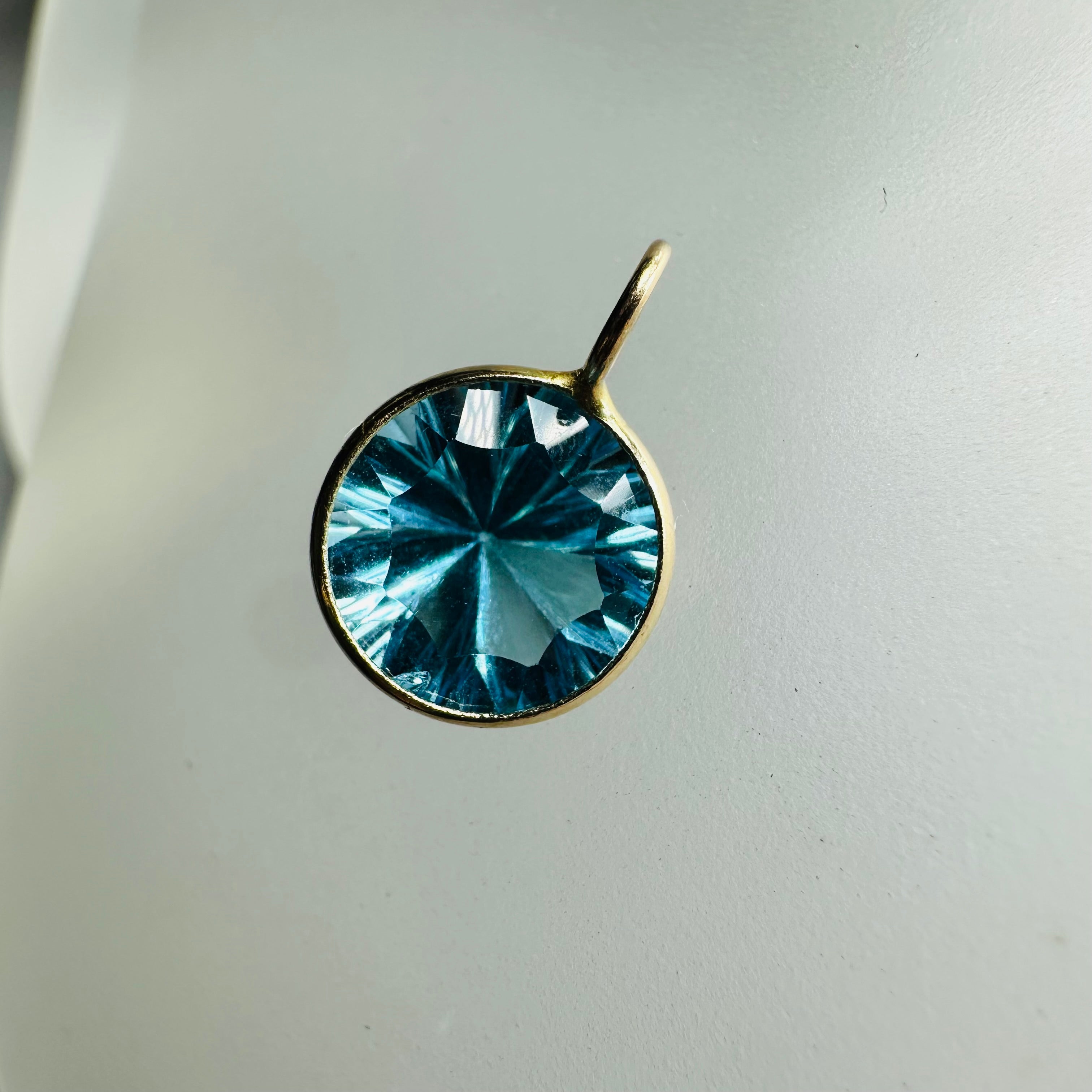 Blue Topaz 14K Yellow Gold Charm Pendant Round Shape