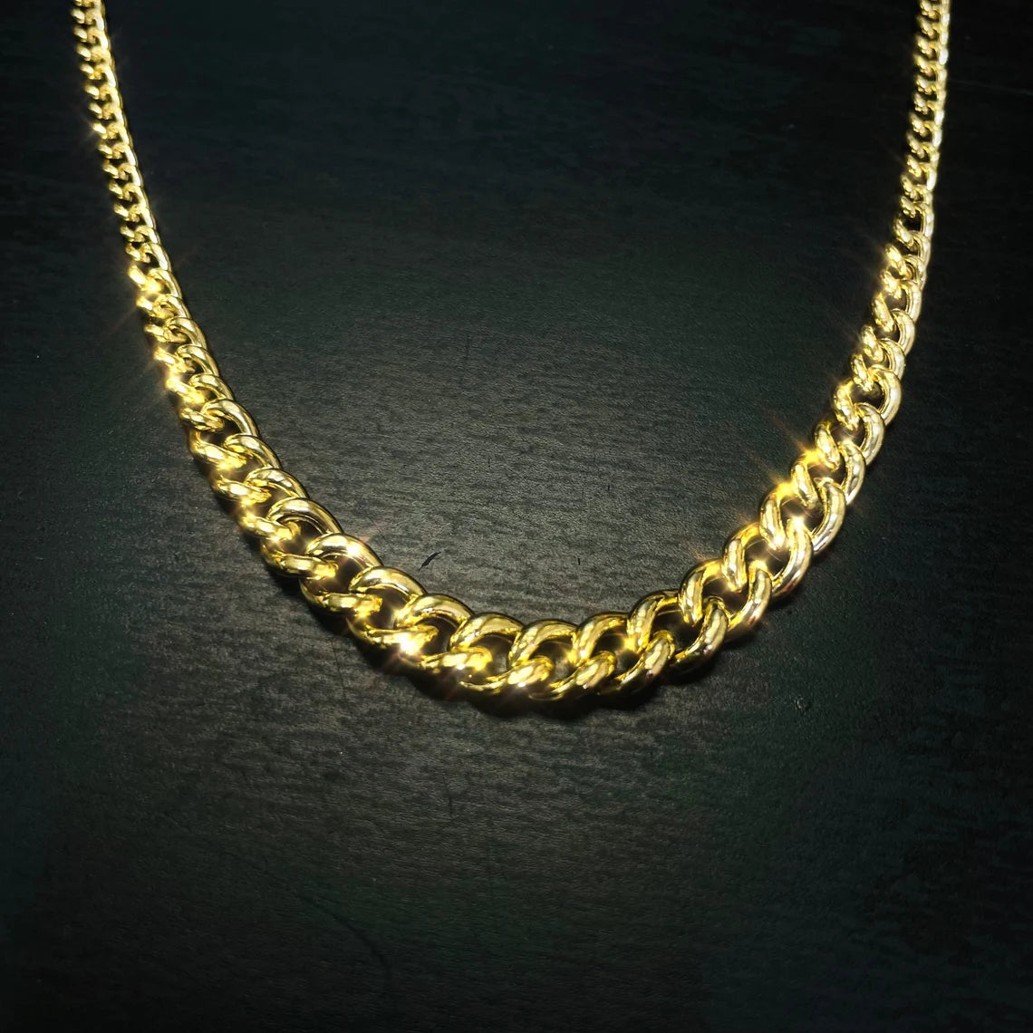 14K Yellow Gold 16" Tapered Curb Link Chain Necklace Real Gold