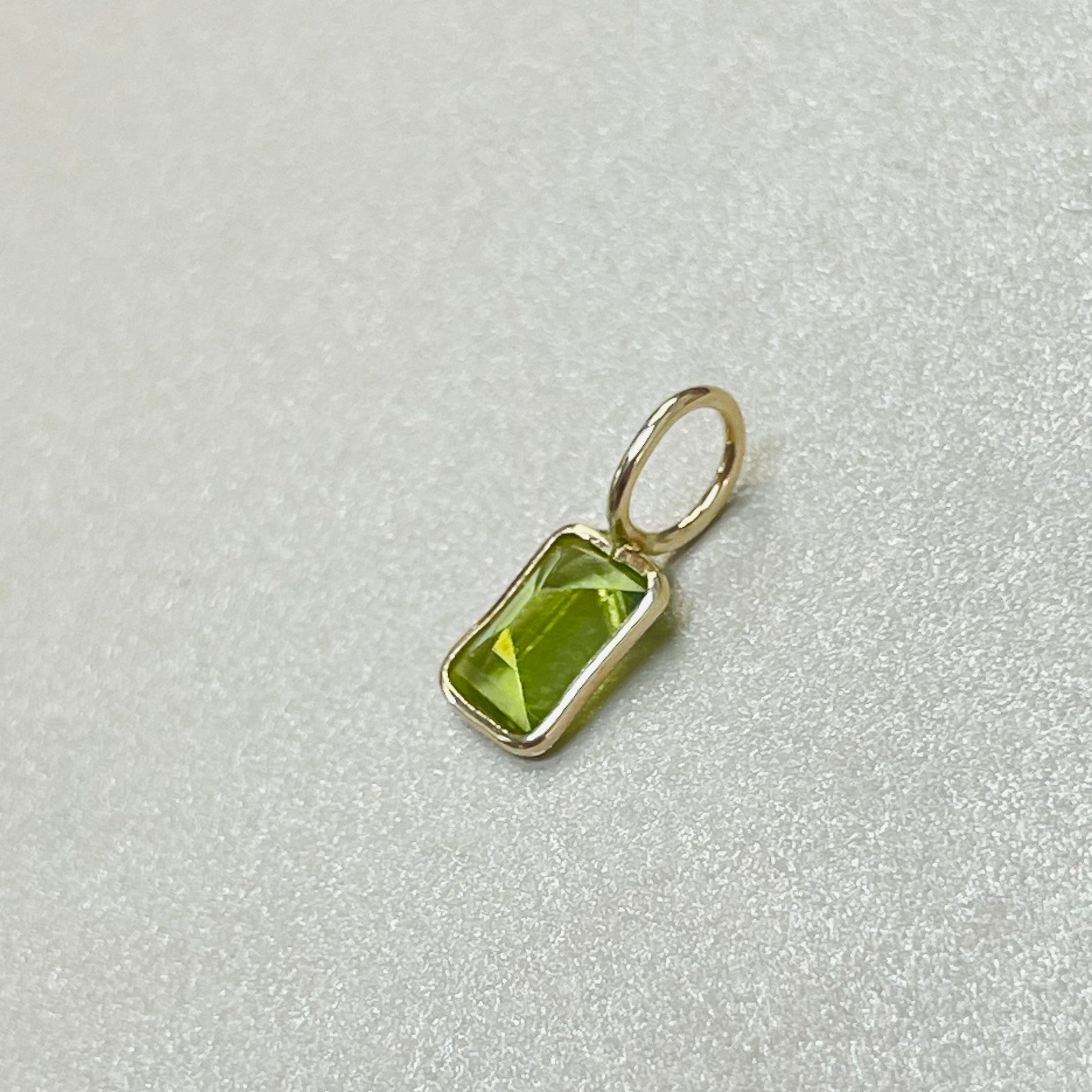 Vivid Green Rectangular Peridot 14K Yellow Gold Gem Charm Pendant