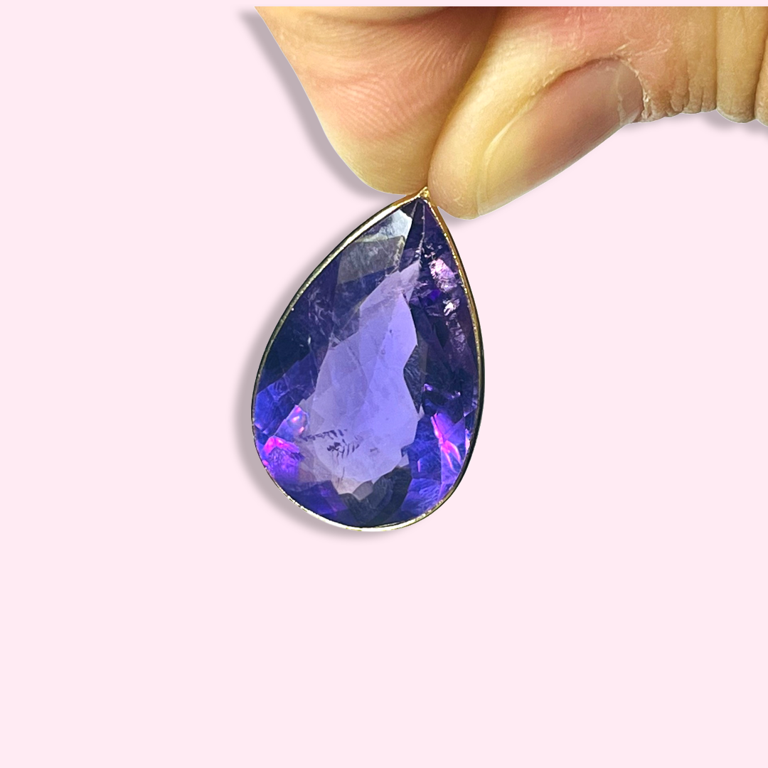 Large Deep Purple Pear Shaped Amethyst 14K Yellow Gold Pendant Charm 1.25x.70"