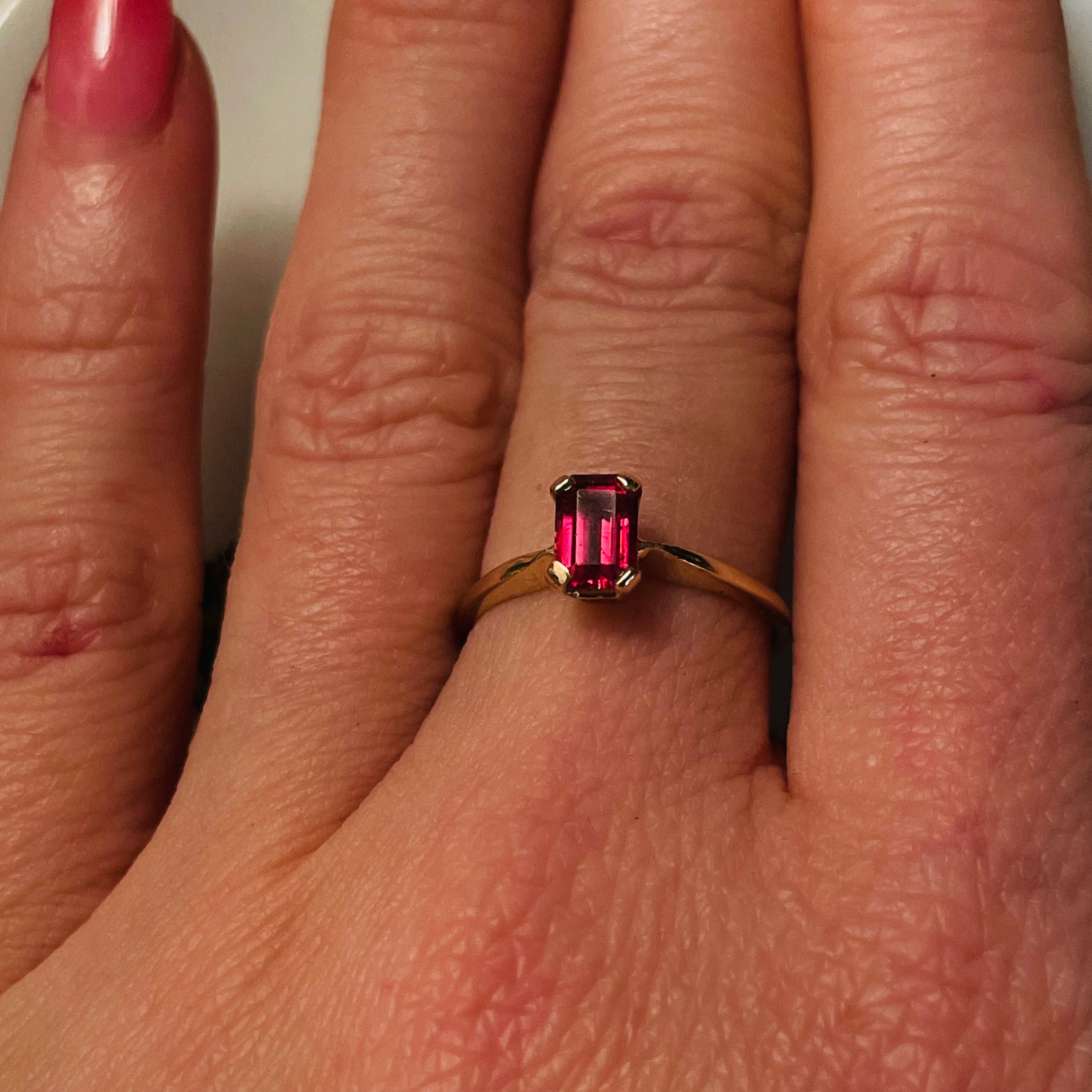 Solitaire Pink Tourmaline 14K Yellow Gold Ring Size 6