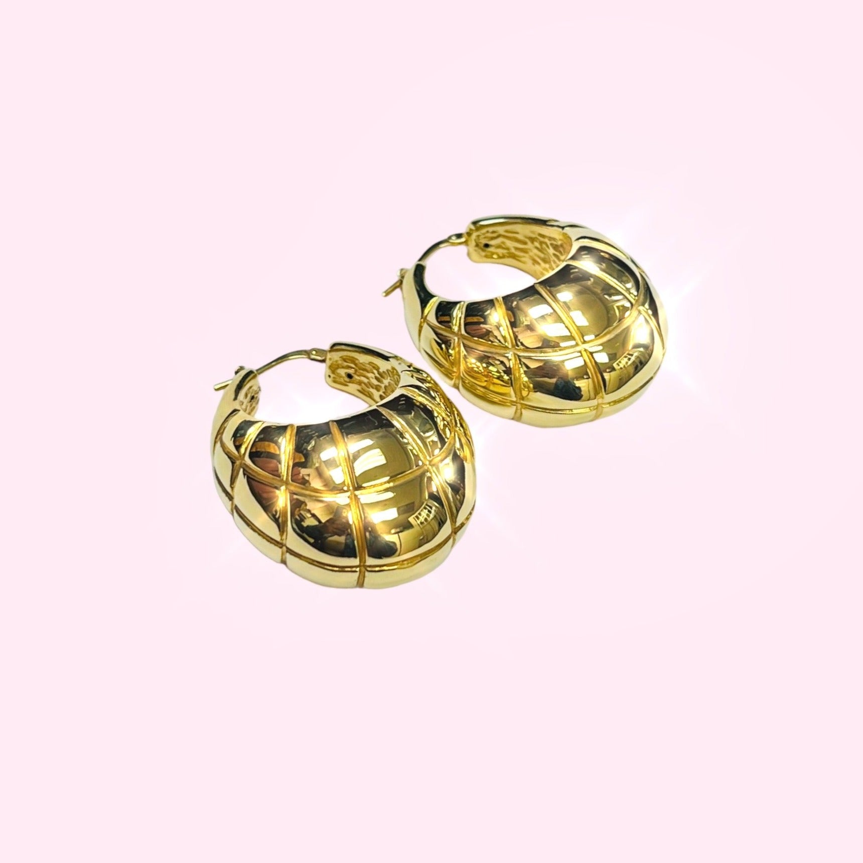 10K Yellow Gold 1.5" x .75" Textured Balloon Hoop Earrings