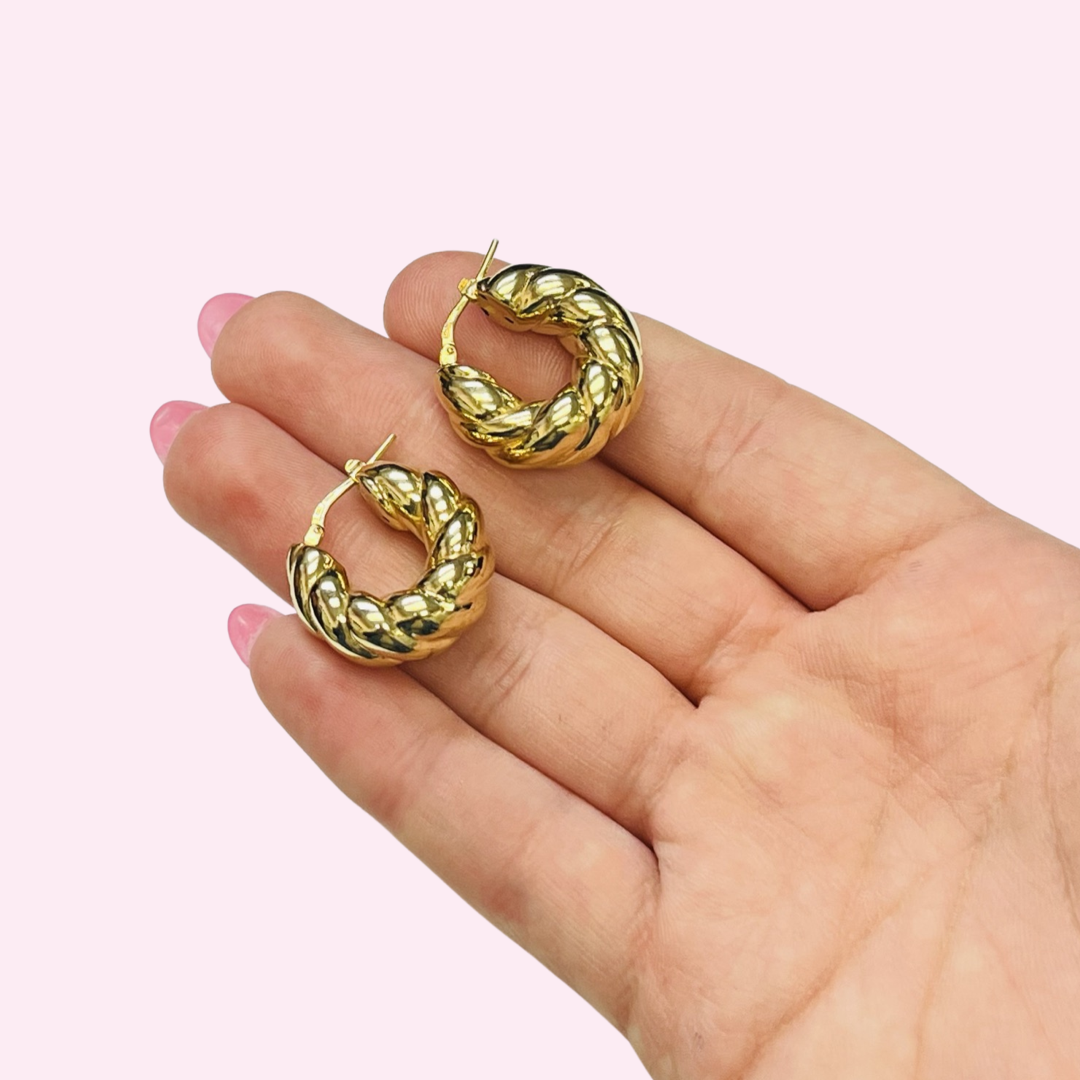 .75" 10K Yellow Gold Twist Hoop Earrings