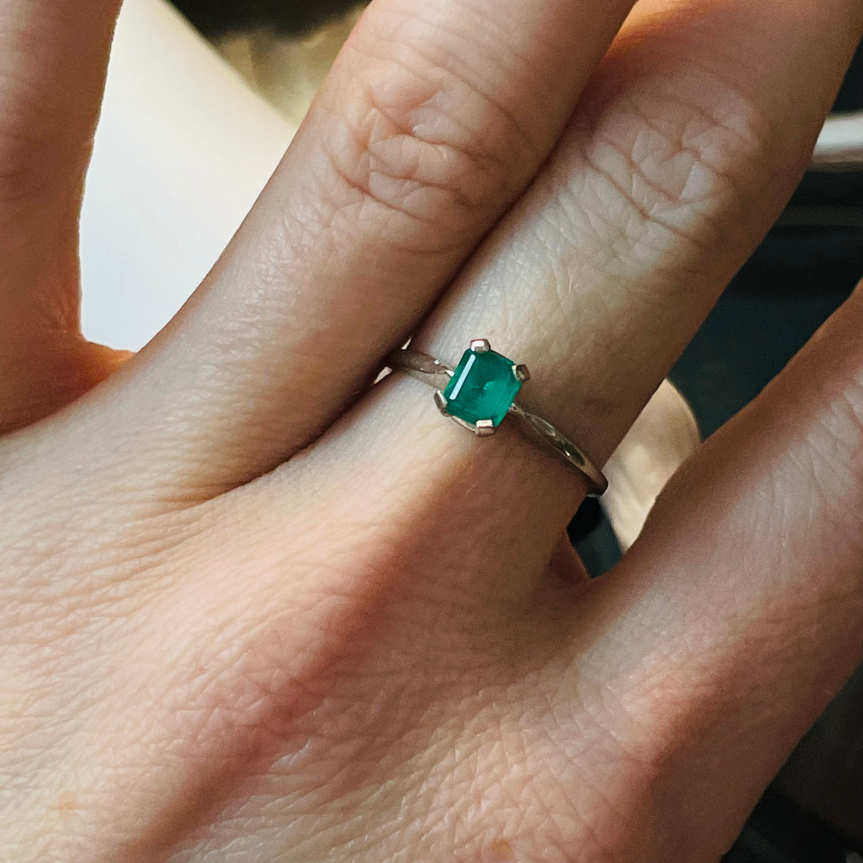 Solitaire Colombian Emerald 14K White Gold Ring Size 6