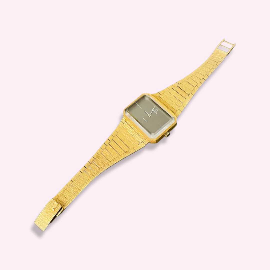 Omega De Ville Solid 18K Yellow Gold 1970s Vintage Unisex Wrist Watch