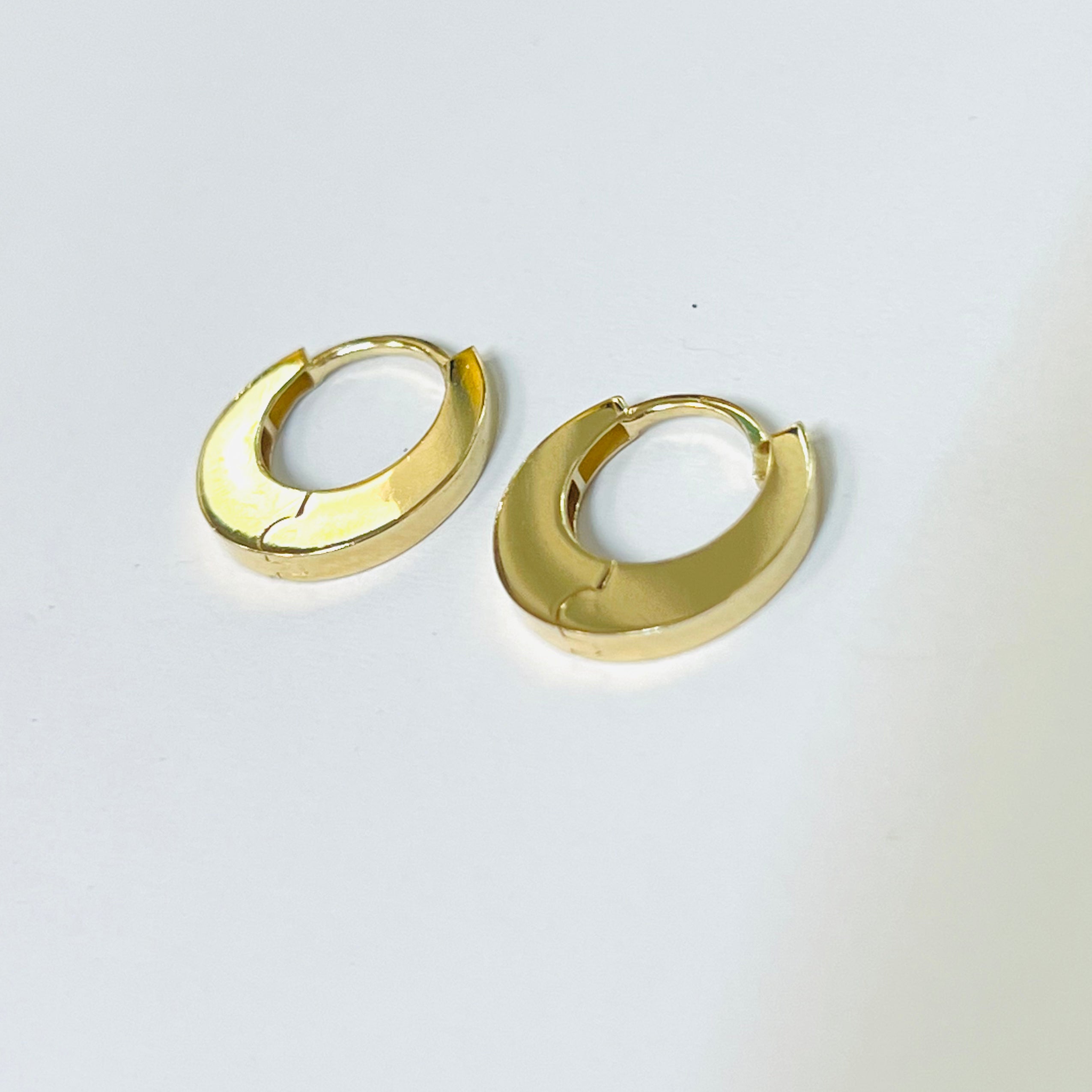 14K Yellow Gold Hoop Earrings .50”